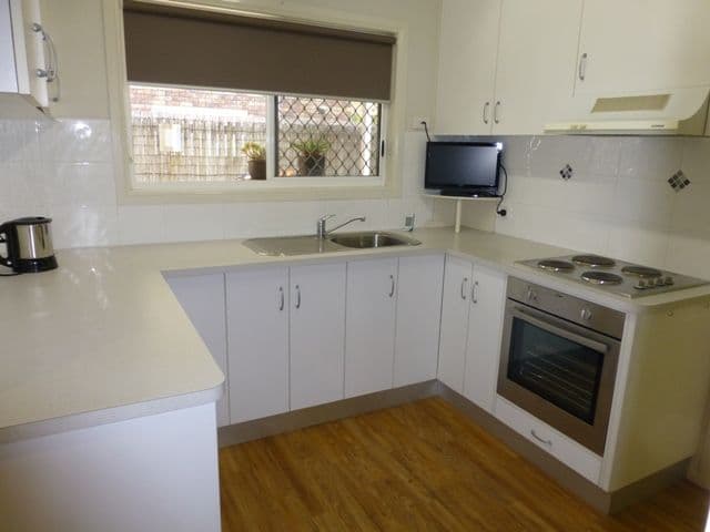12 Meero Street, SOUTH MACKAY QLD 4740, South Mackay - Thumbnail 5