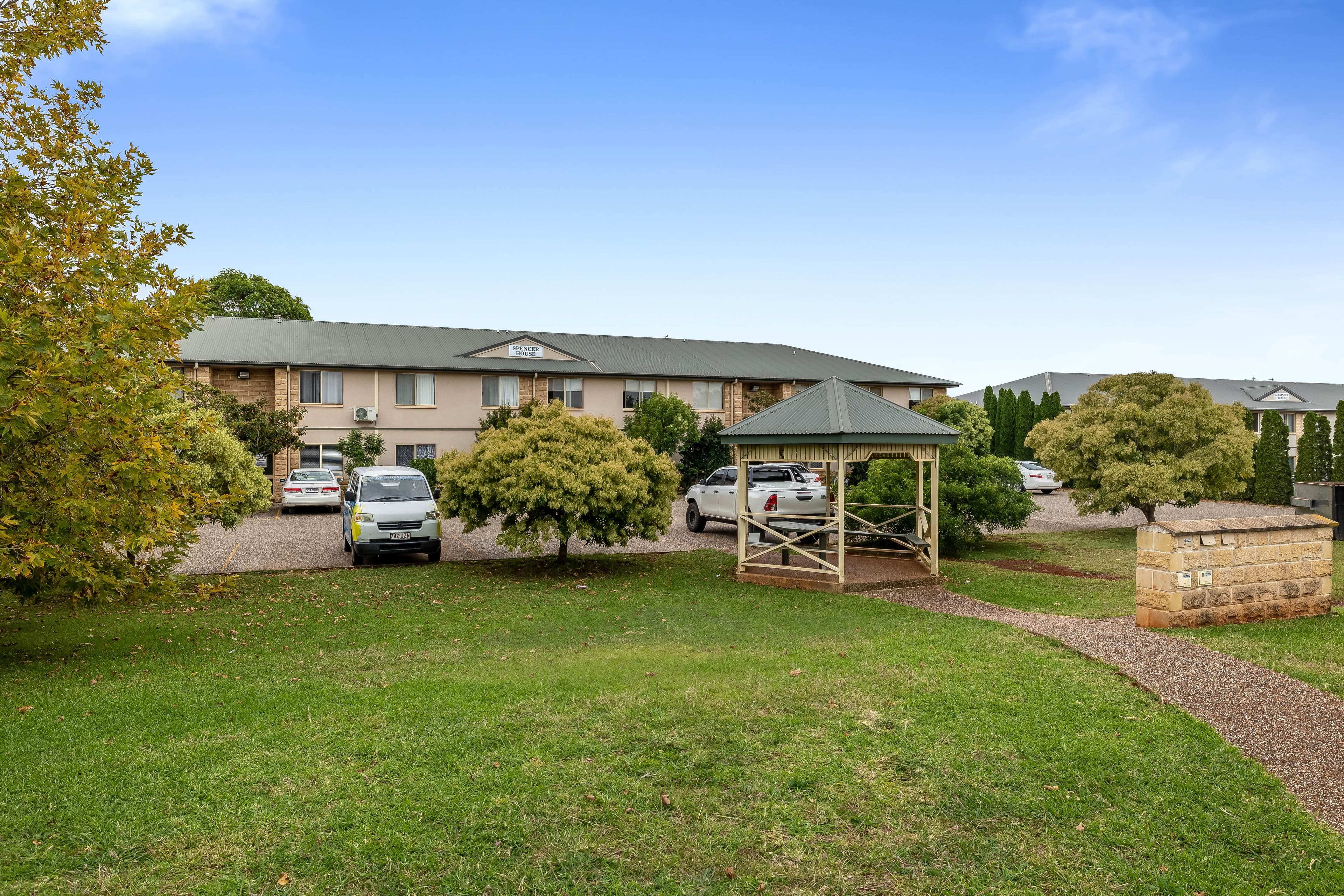 5-7 Uniplaza Court, Kearneys Spring QLD 4350, Kearneys Spring - Thumbnail 2