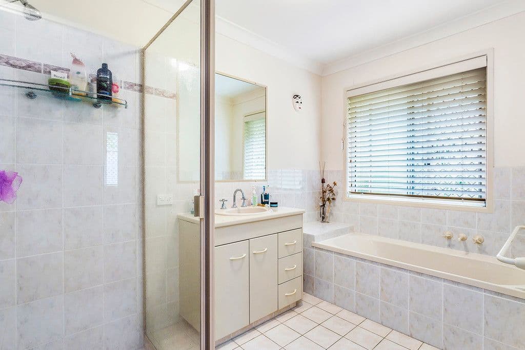 12 Madeline Street, Mudgeeraba QLD 4213, Mudgeeraba - Thumbnail 8
