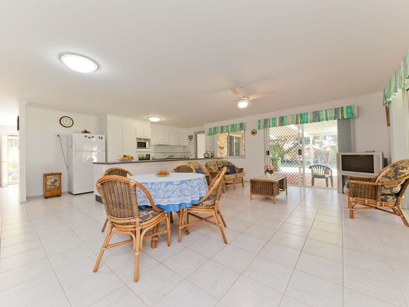 51 Newton Drive, BEERWAH QLD 4519, Beerwah - Thumbnail 4