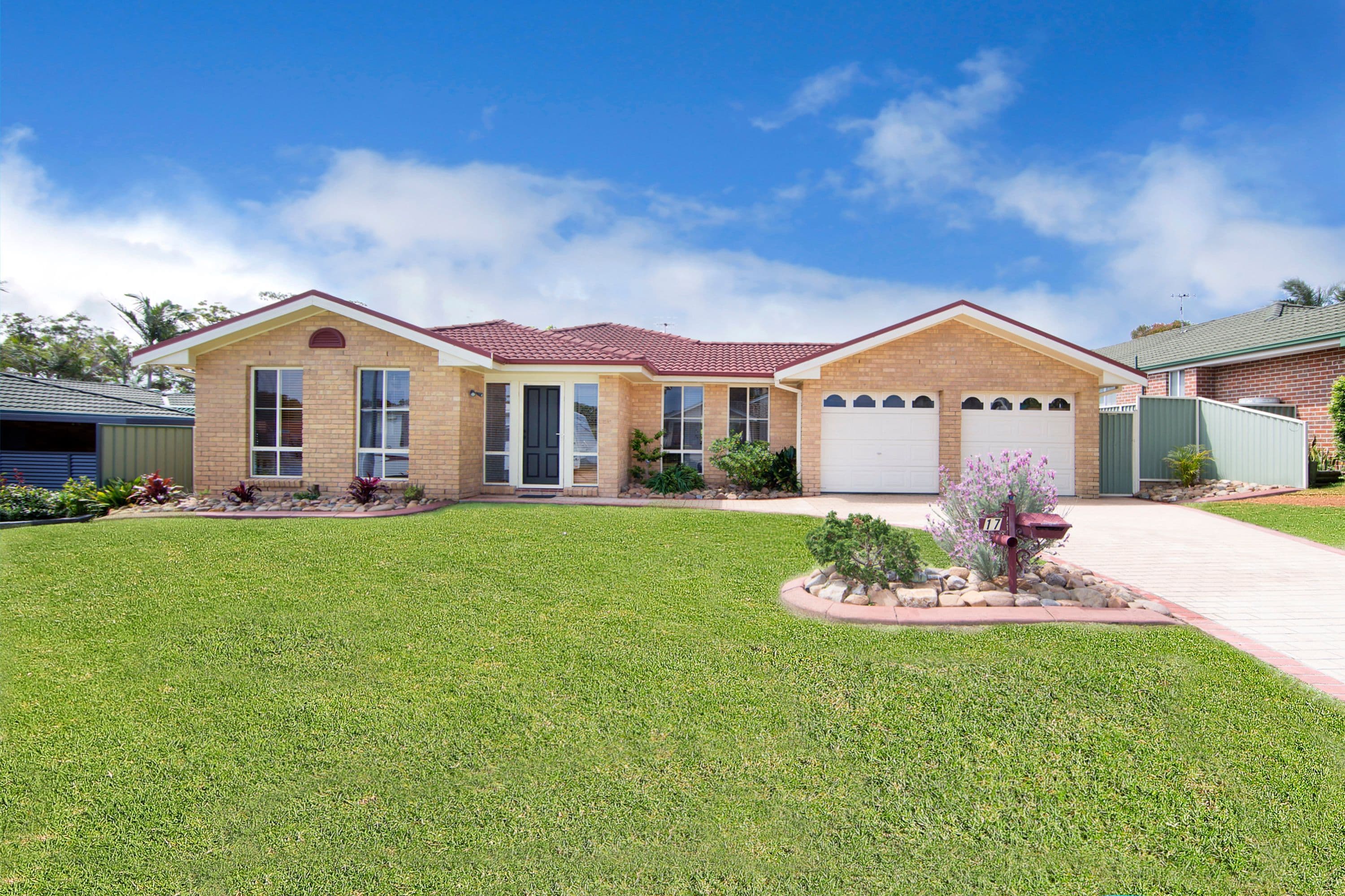 17 Mootay Close, Buff Point - Image 1