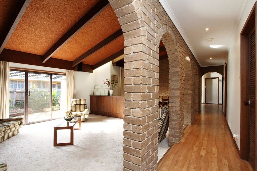 14 Roscrea Court, WERRIBEE VIC 3030, Werribee - Thumbnail 2