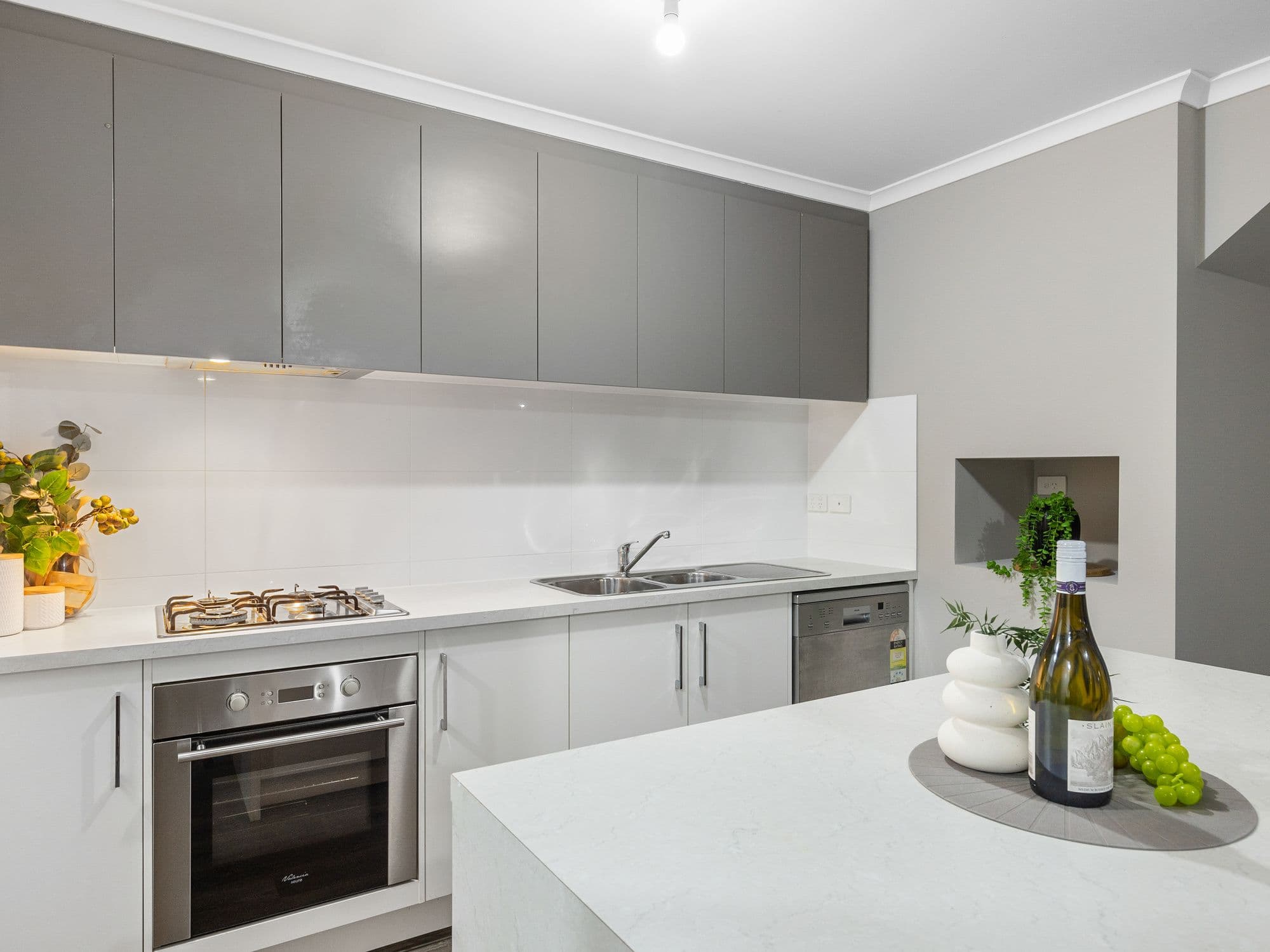 9 Simeon Crescent, Morphett Vale SA 5162, Morphett Vale - Thumbnail 2