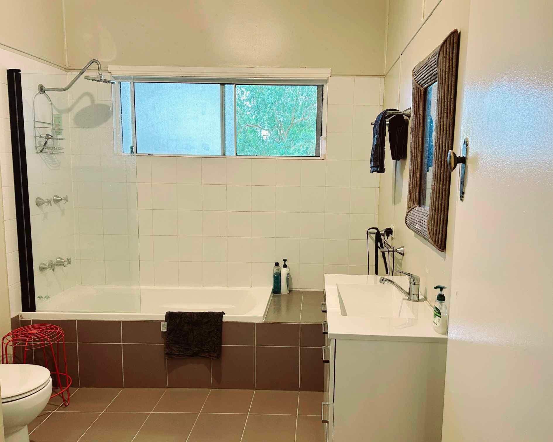 18 Walter Street, Blackall QLD 4472, Blackall - Thumbnail 4