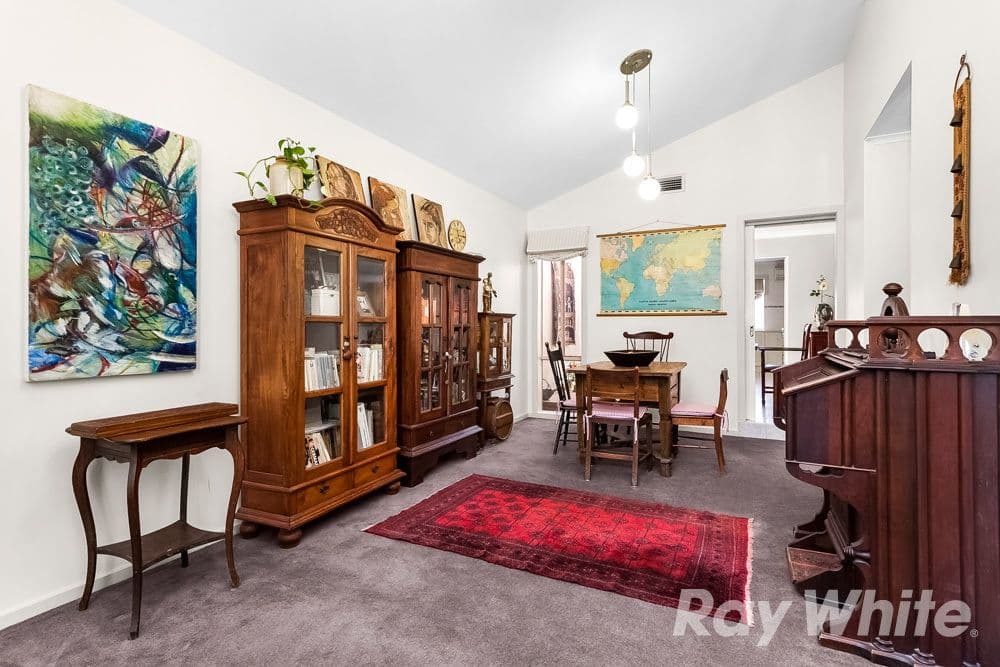 30 Robinson Drive, Burwood East VIC 3151, Burwood East - Thumbnail 3