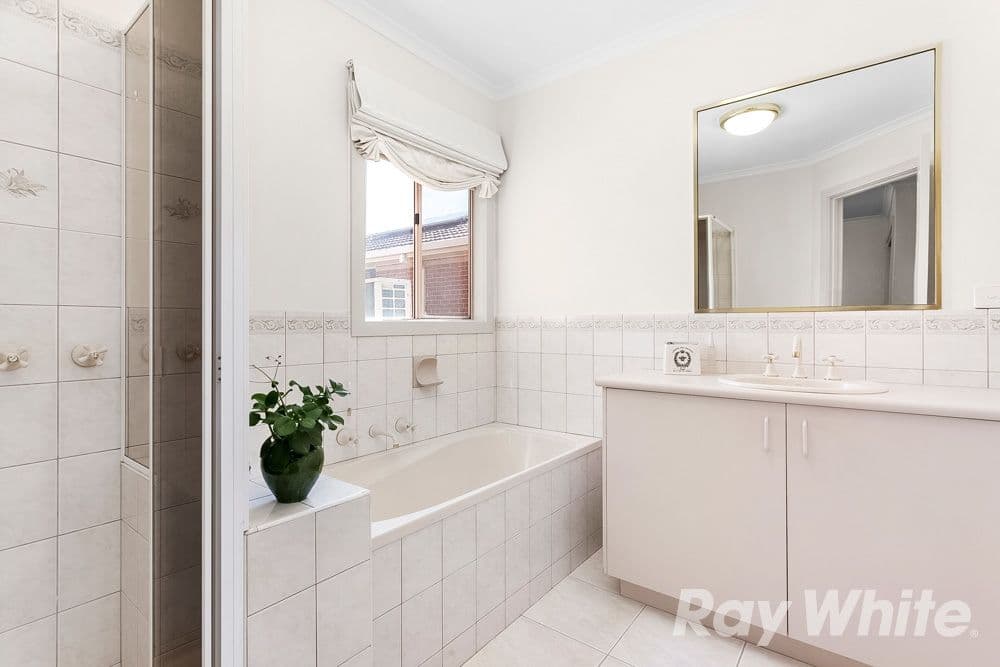 30 Robinson Drive, Burwood East VIC 3151, Burwood East - Thumbnail 8