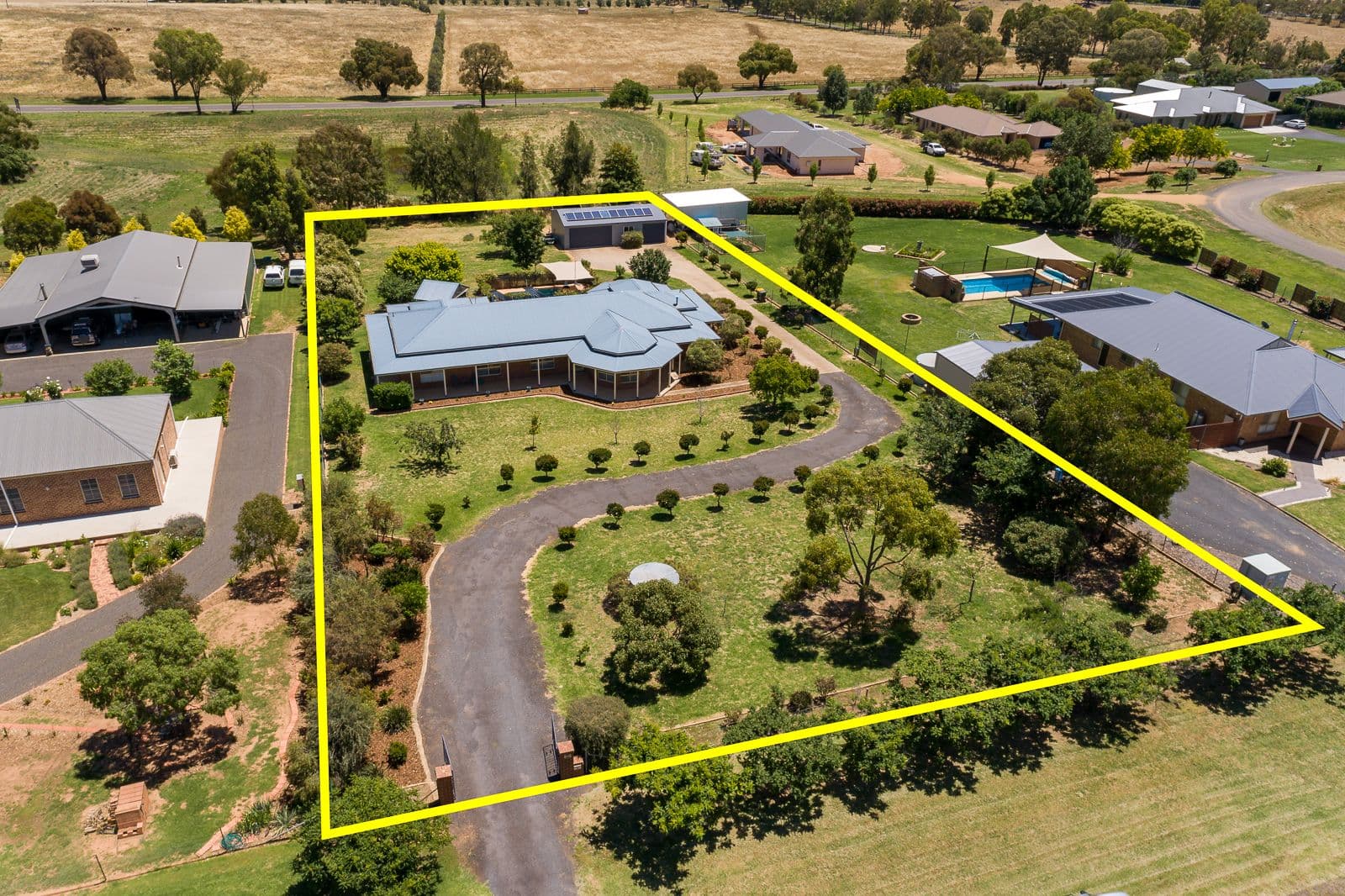 9 Shepherd Avenue, Cowra NSW 2794, Cowra - Image 1