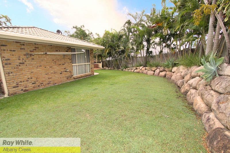 17 Oakmont Crescent, ALBANY CREEK QLD 4035, Albany Creek - Thumbnail 3