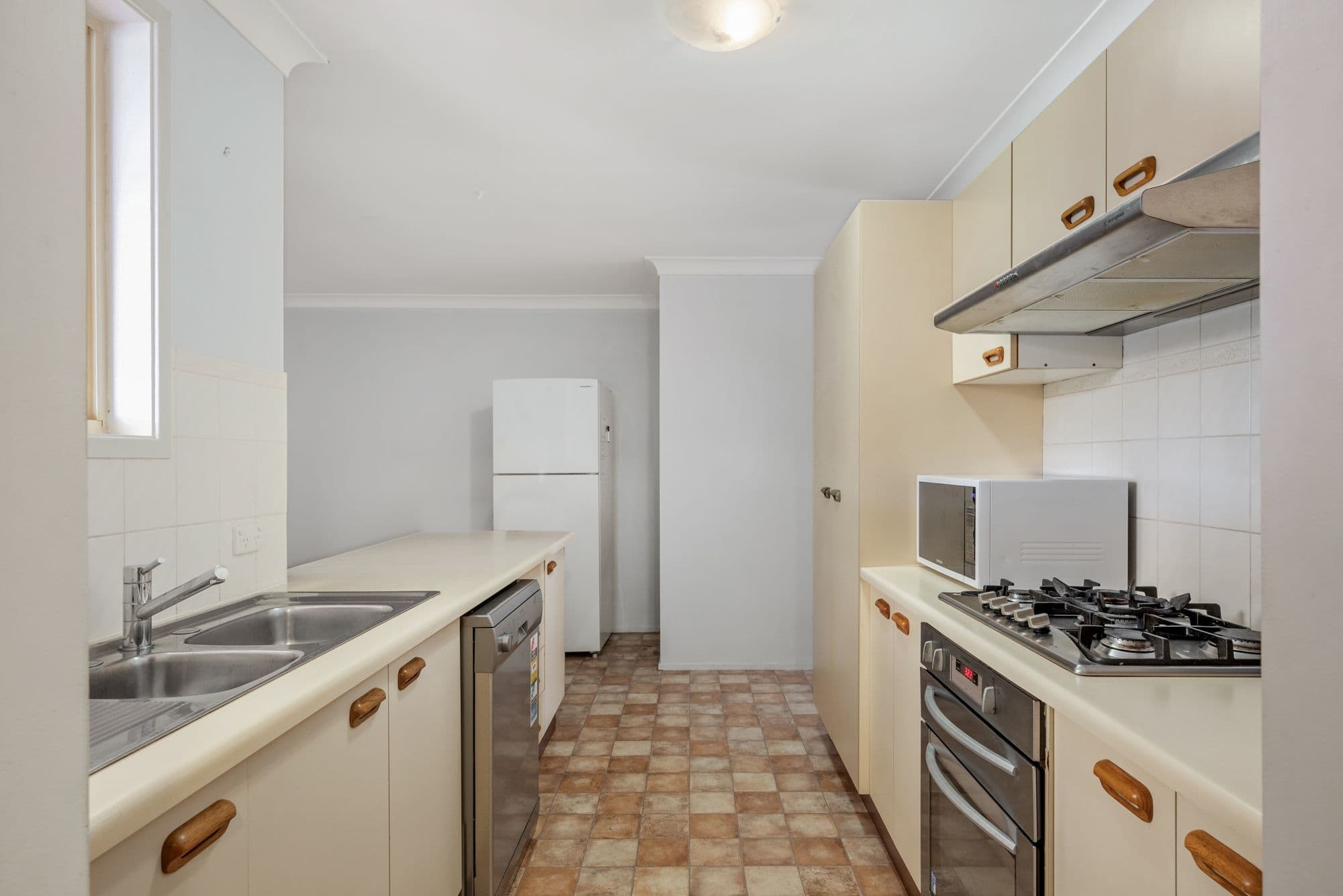 343 Welling Drive, Mount Annan NSW 2567, Mount Annan - Thumbnail 7