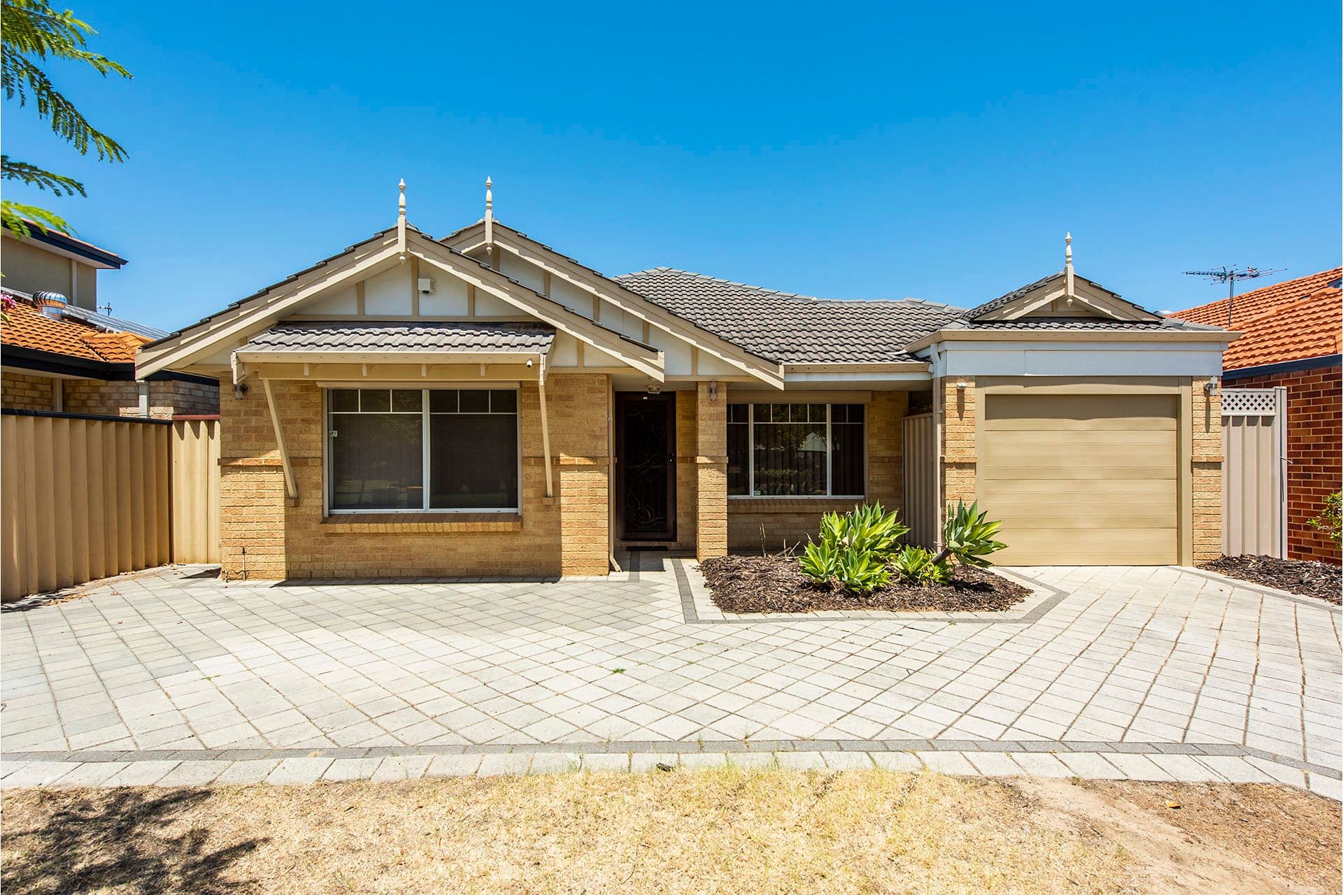 26 Courtland Crescent, Redcliffe WA 6104, Redcliffe - Image 1