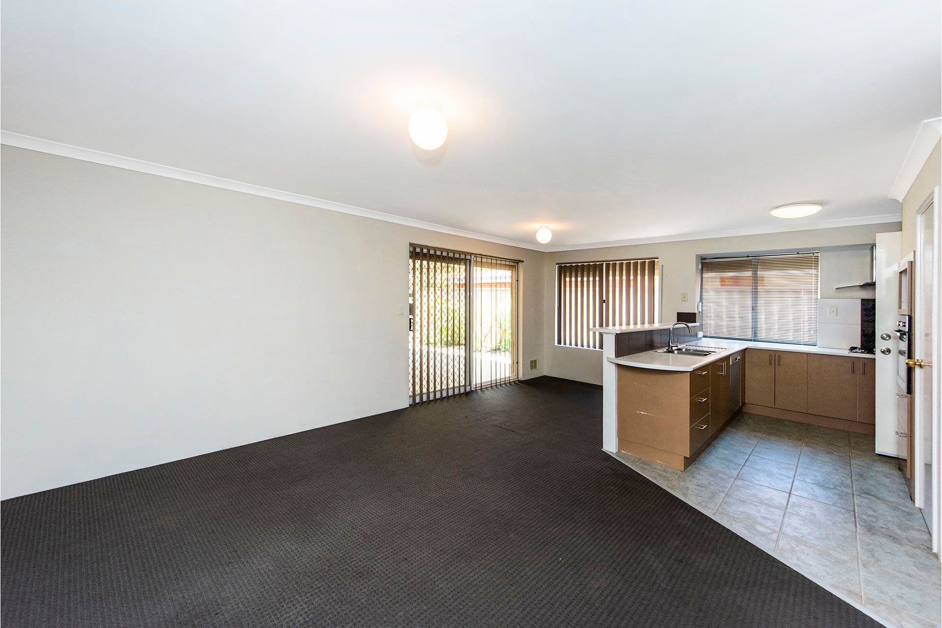26 Courtland Crescent, Redcliffe WA 6104, Redcliffe - Thumbnail 4