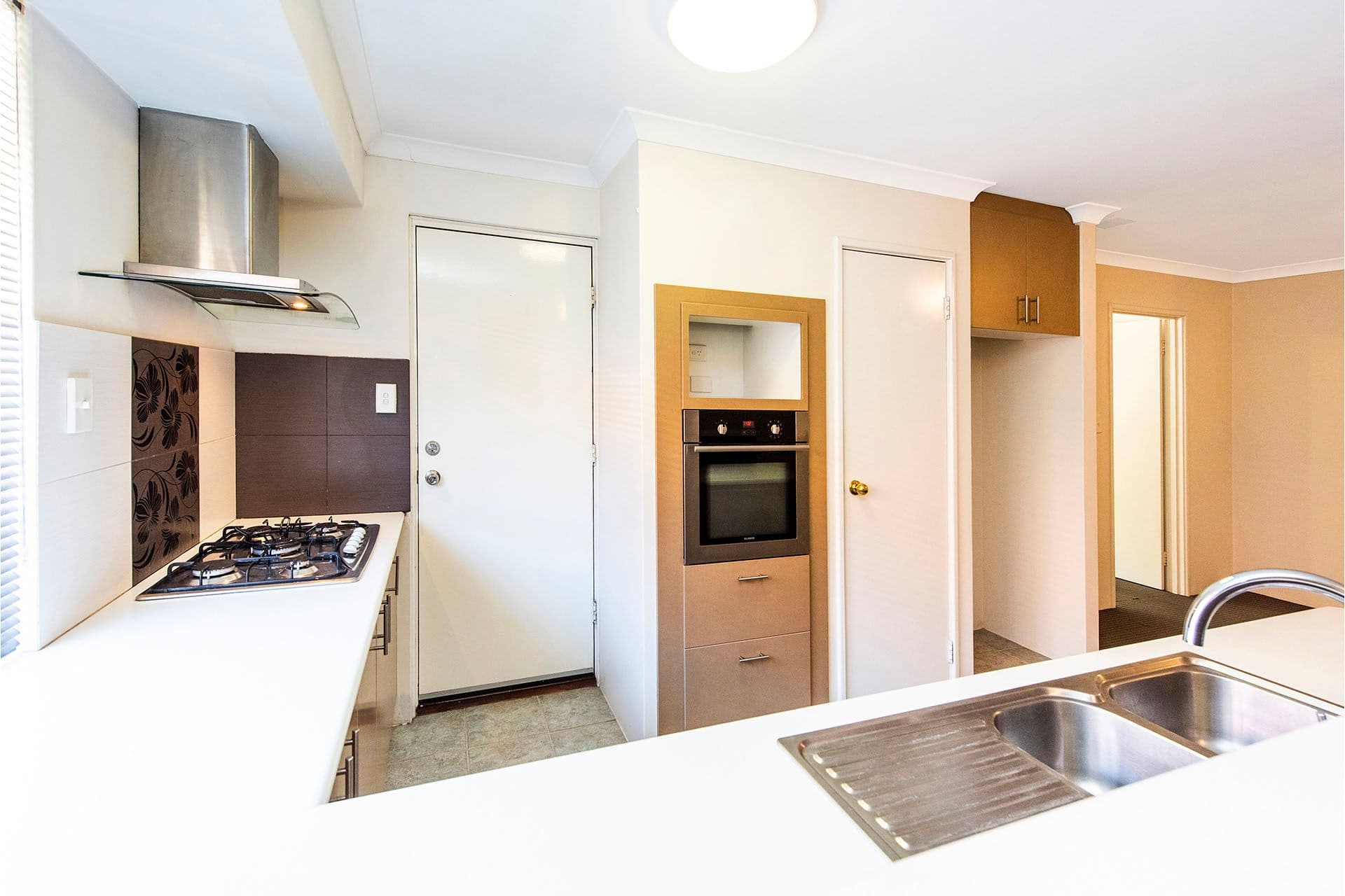 26 Courtland Crescent, Redcliffe WA 6104, Redcliffe - Thumbnail 8