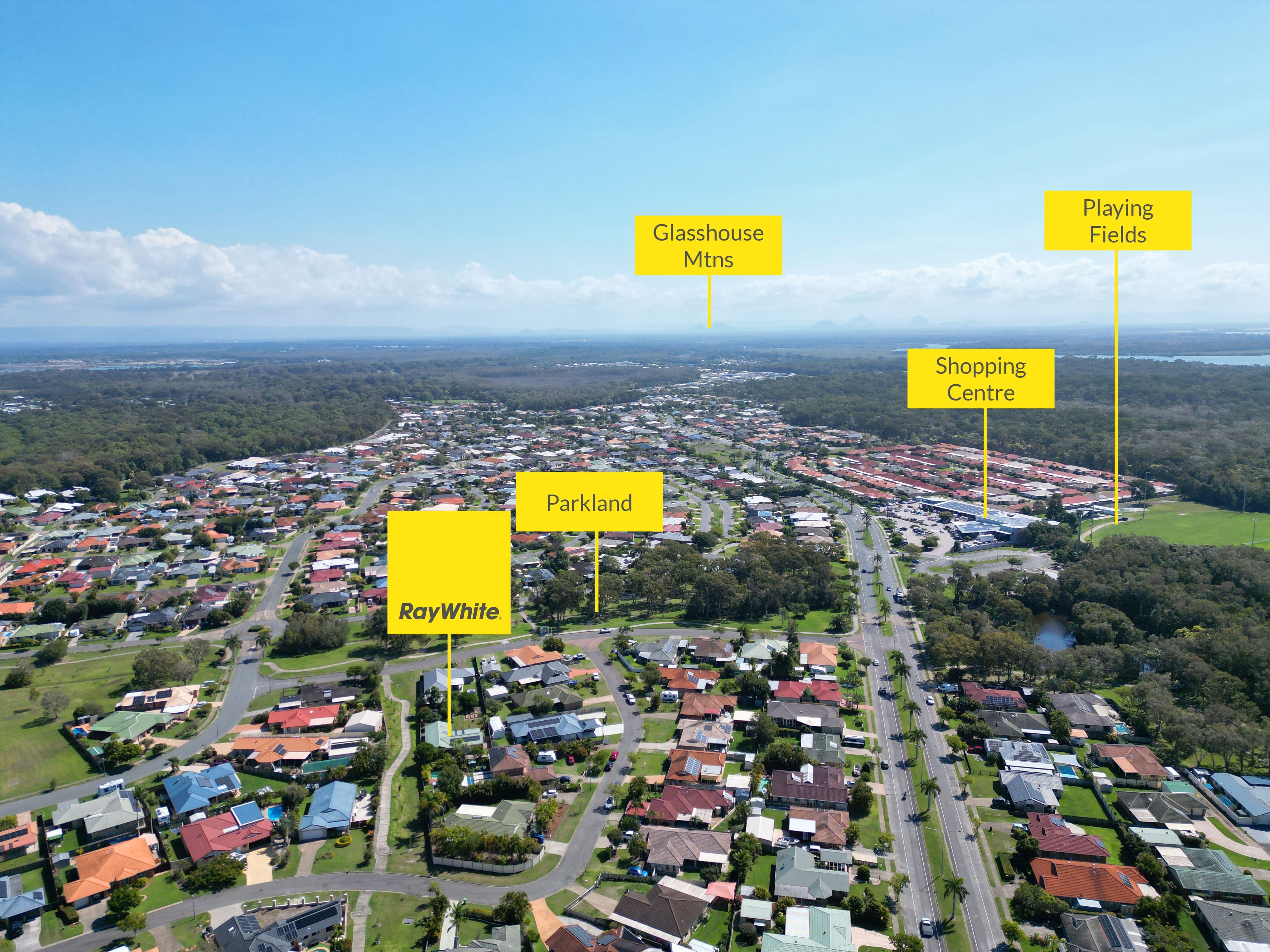 10 Smout Court, Sandstone Point QLD 4511, Sandstone Point - Thumbnail 2