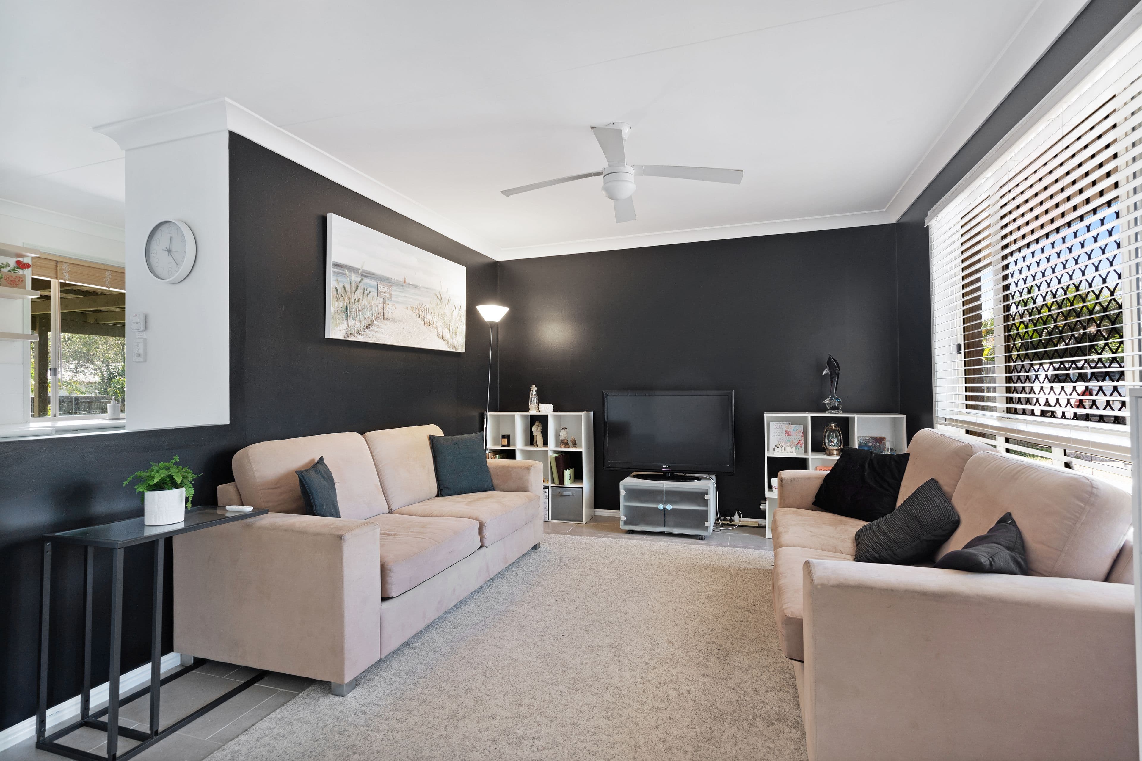 10 Smout Court, Sandstone Point QLD 4511, Sandstone Point - Thumbnail 5