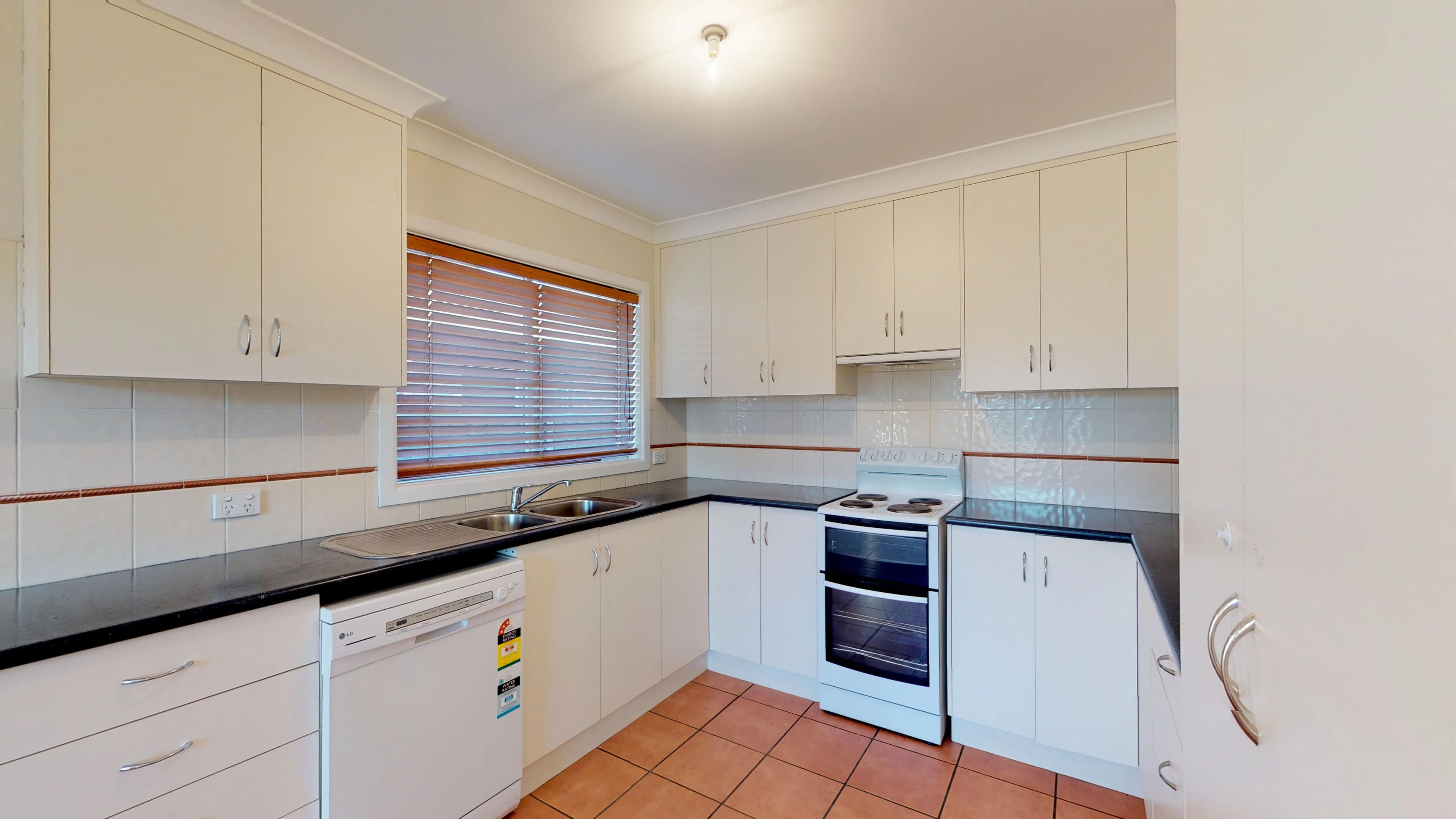 7 Opal Street, Dubbo - Image 1