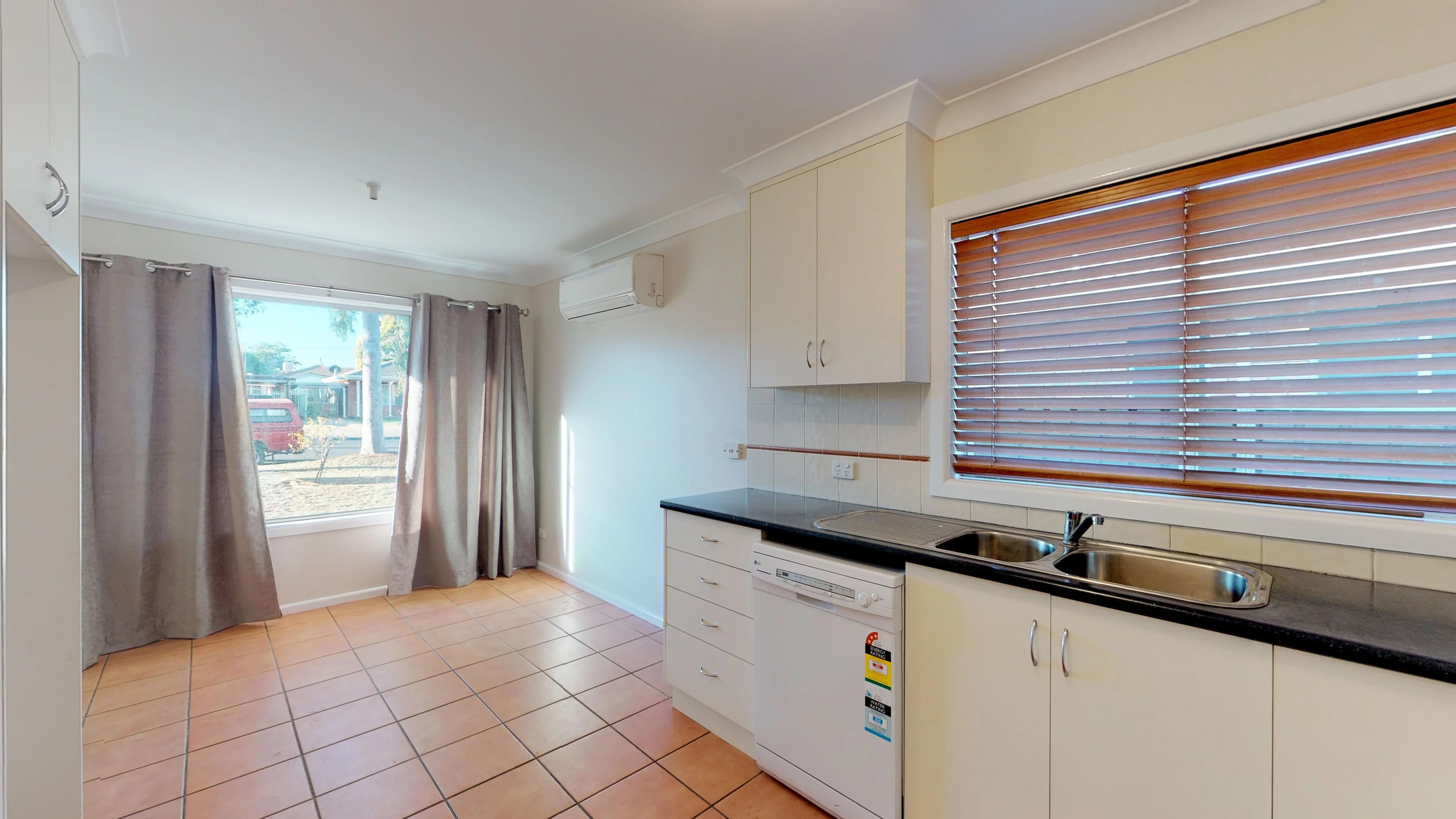 7 Opal Street, Dubbo - Thumbnail 2