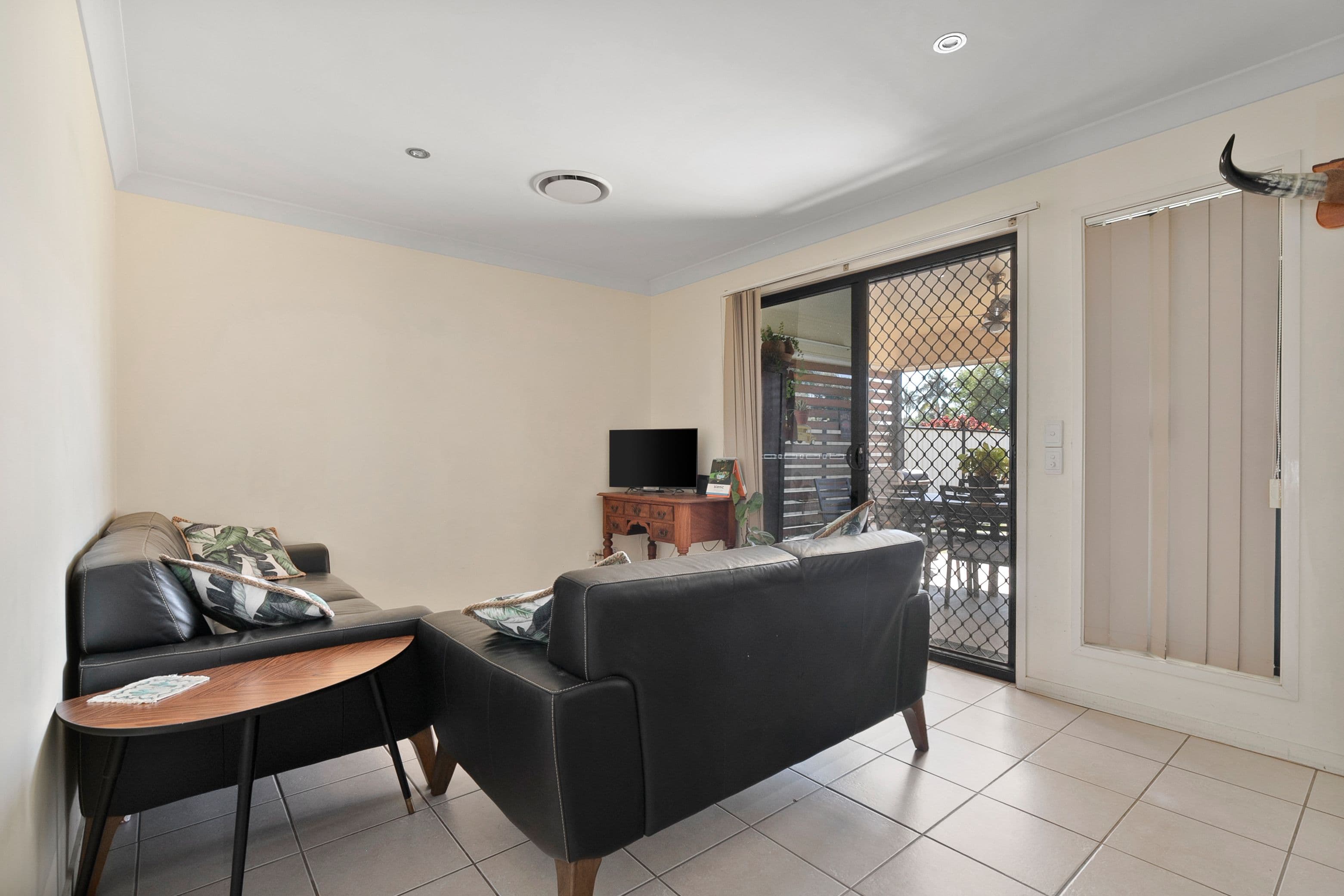 8 Guy Street, Emerald QLD 4720, Emerald - Thumbnail 5