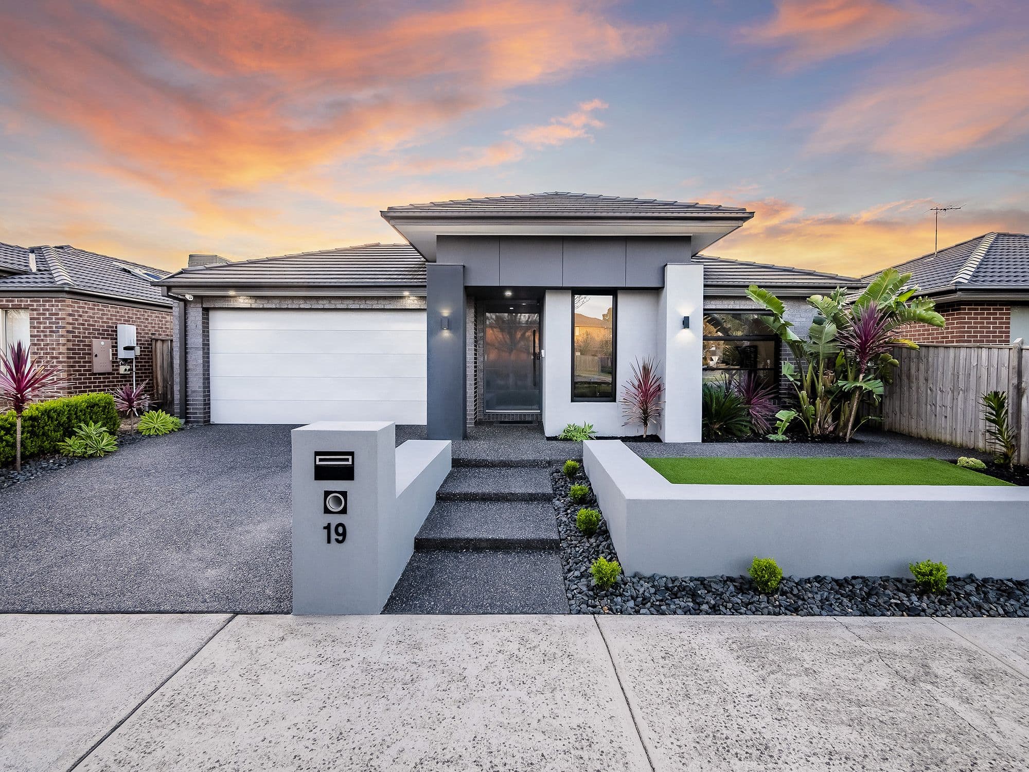 19 Lyndhurst Boulevard, Lyndhurst VIC 3975, Lyndhurst - Image 1