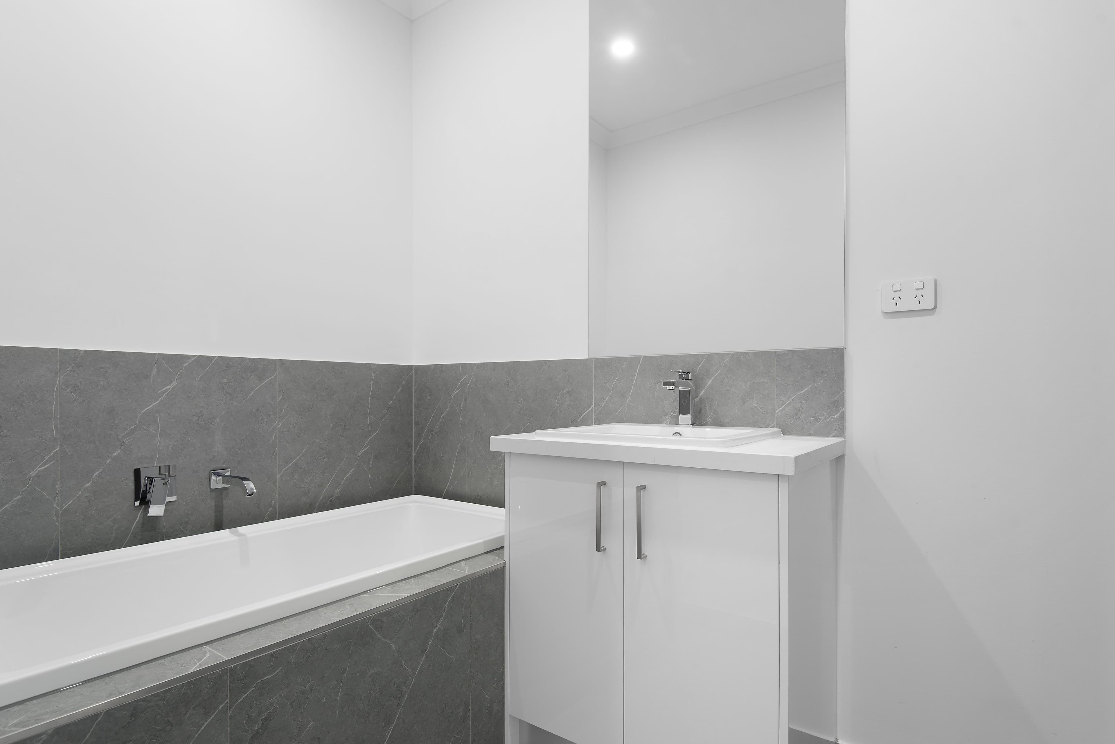 18 Midpride Street, Tarneit VIC 3029, Tarneit - Thumbnail 5