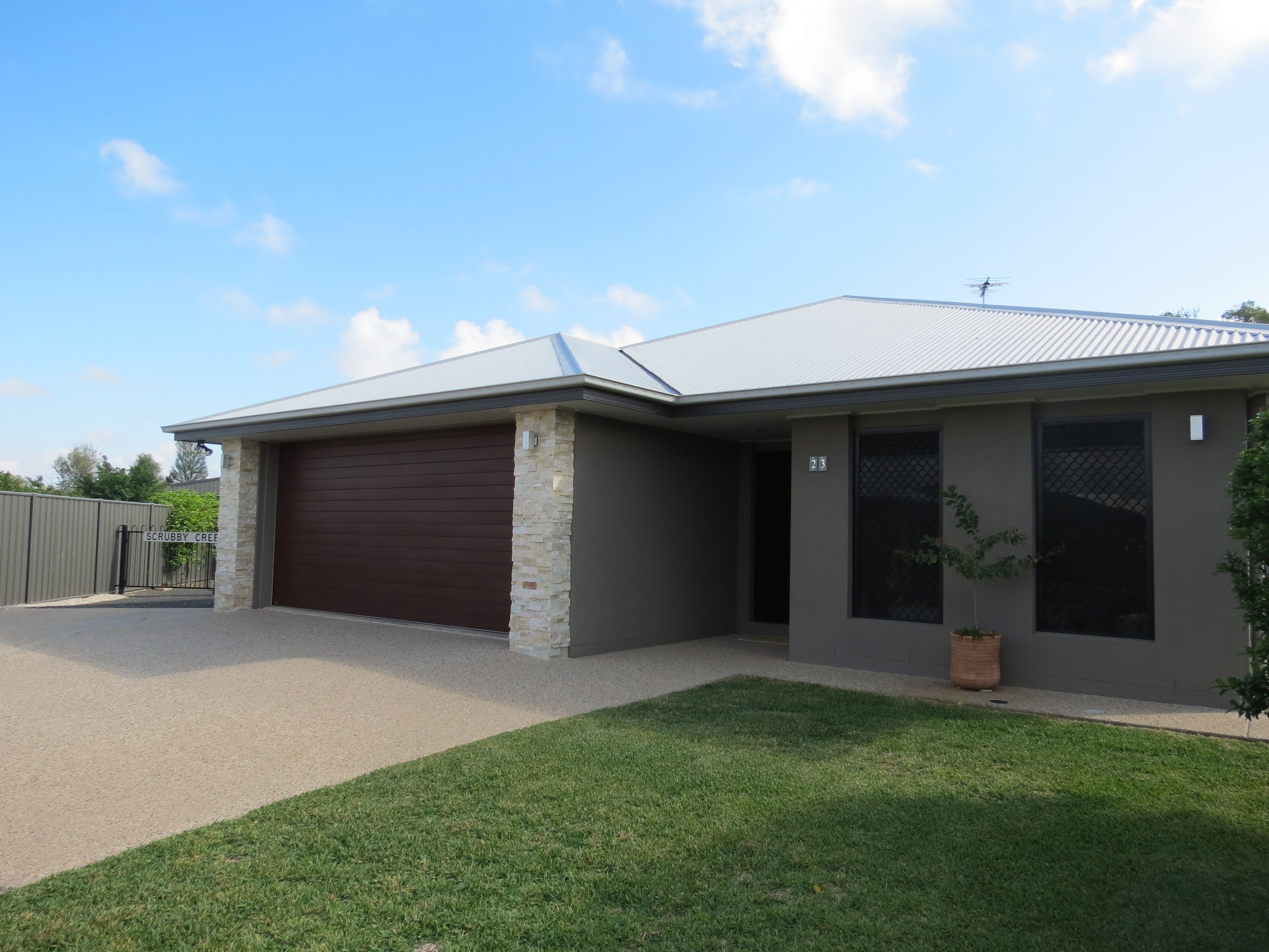 23 Newman Drive, Emerald QLD 4720, Emerald - Image 1