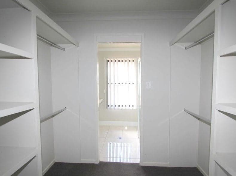 30 Mayfair Drive, Emerald QLD 4720, Emerald - Thumbnail 7