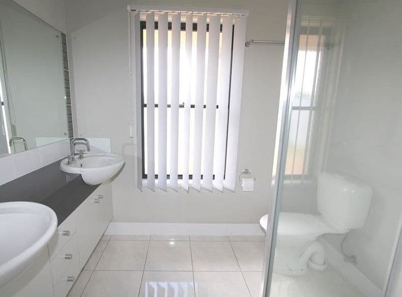 30 Mayfair Drive, Emerald QLD 4720, Emerald - Thumbnail 8