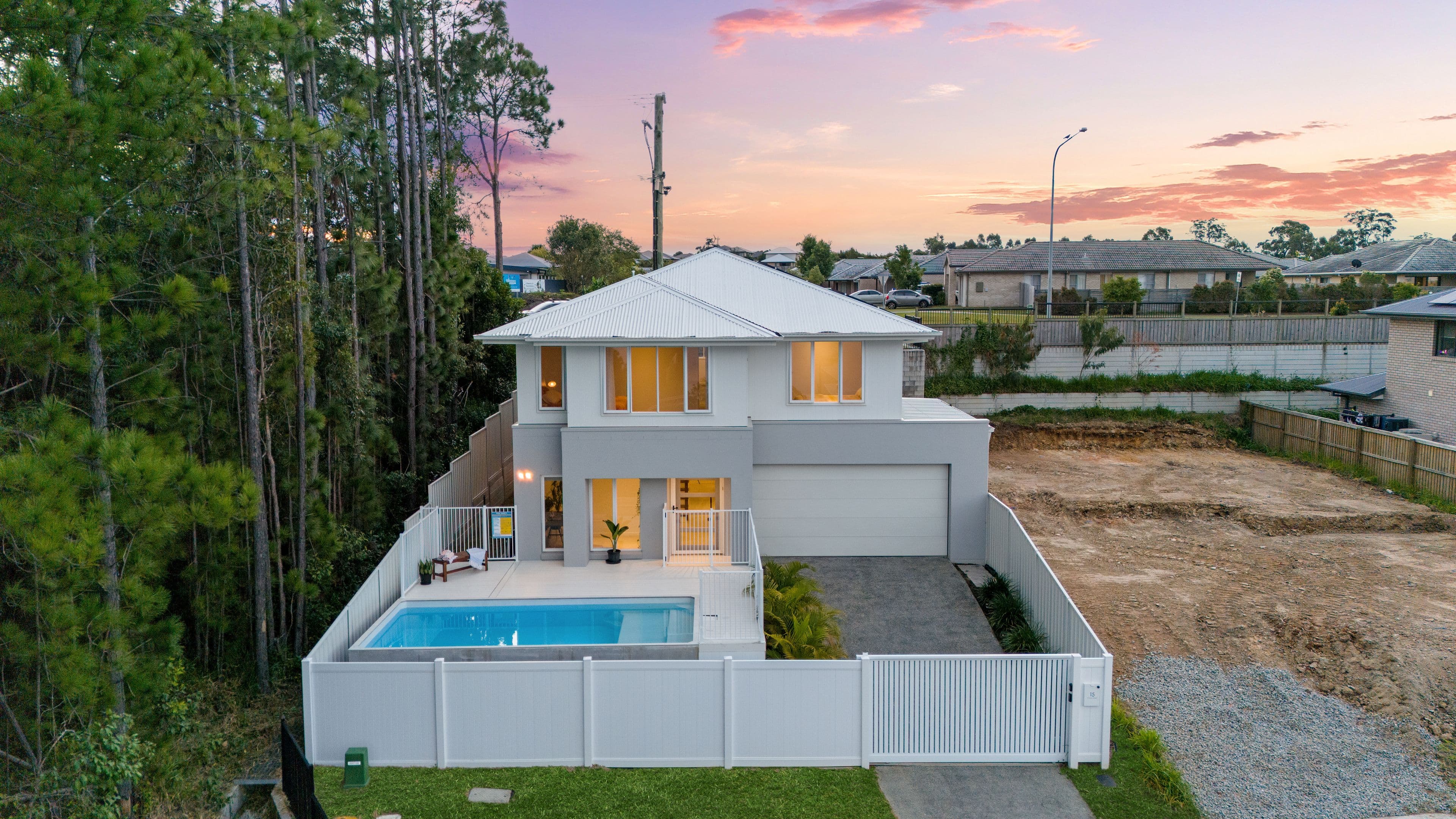 15 Crusoe Street, Coomera QLD 4209, Coomera - Thumbnail 2