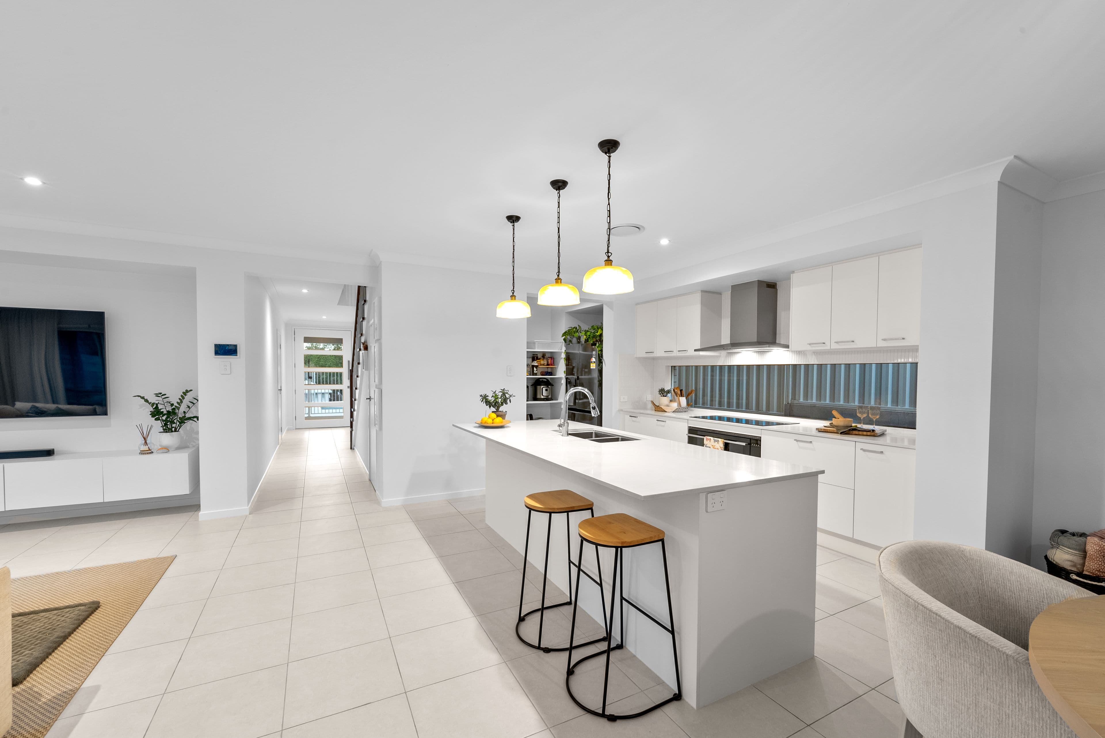 15 Crusoe Street, Coomera QLD 4209, Coomera - Thumbnail 3