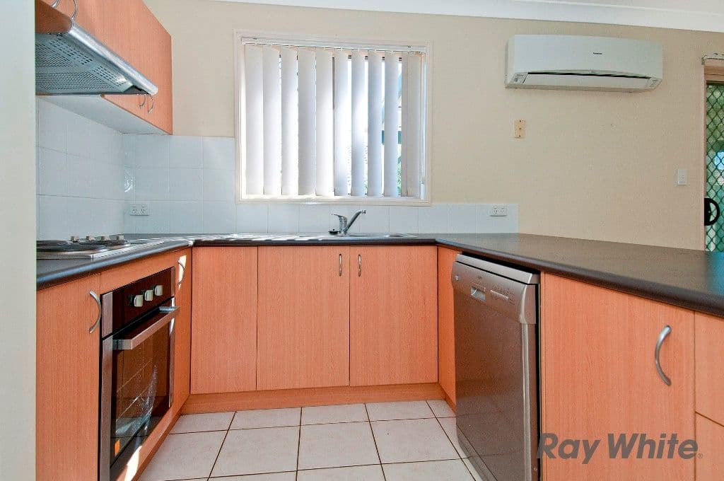 6 Gow Court, Crestmead QLD 4132, Crestmead - Thumbnail 2