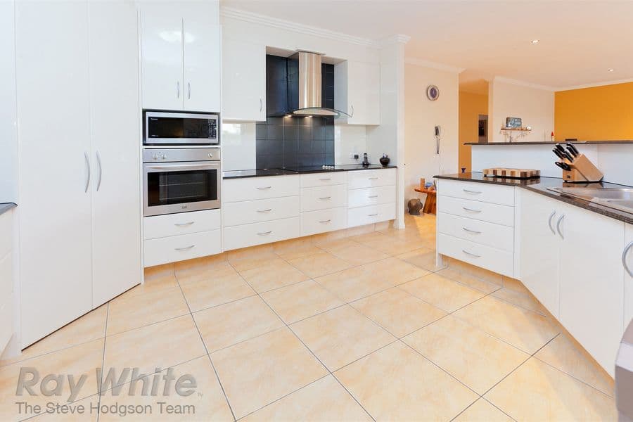 18 Venison Crescent, SPRINGFIELD LAKES QLD 4300, Springfield Lakes - Image 1