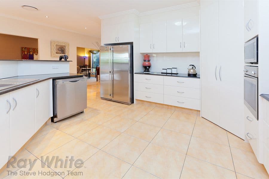 18 Venison Crescent, SPRINGFIELD LAKES QLD 4300, Springfield Lakes - Thumbnail 3