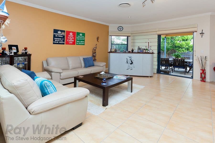 18 Venison Crescent, SPRINGFIELD LAKES QLD 4300, Springfield Lakes - Thumbnail 5