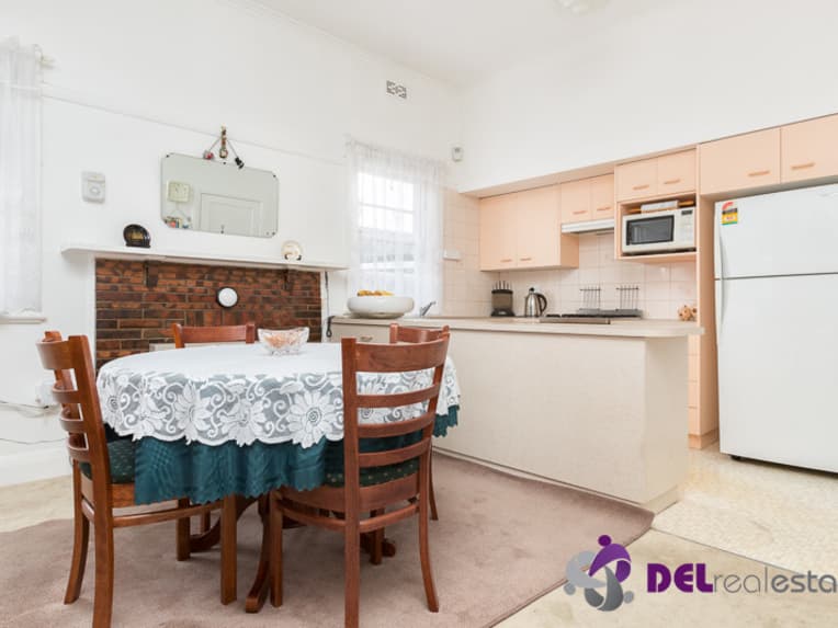 81 Cleeland  Street, Dandenong, Dandenong - Thumbnail 5