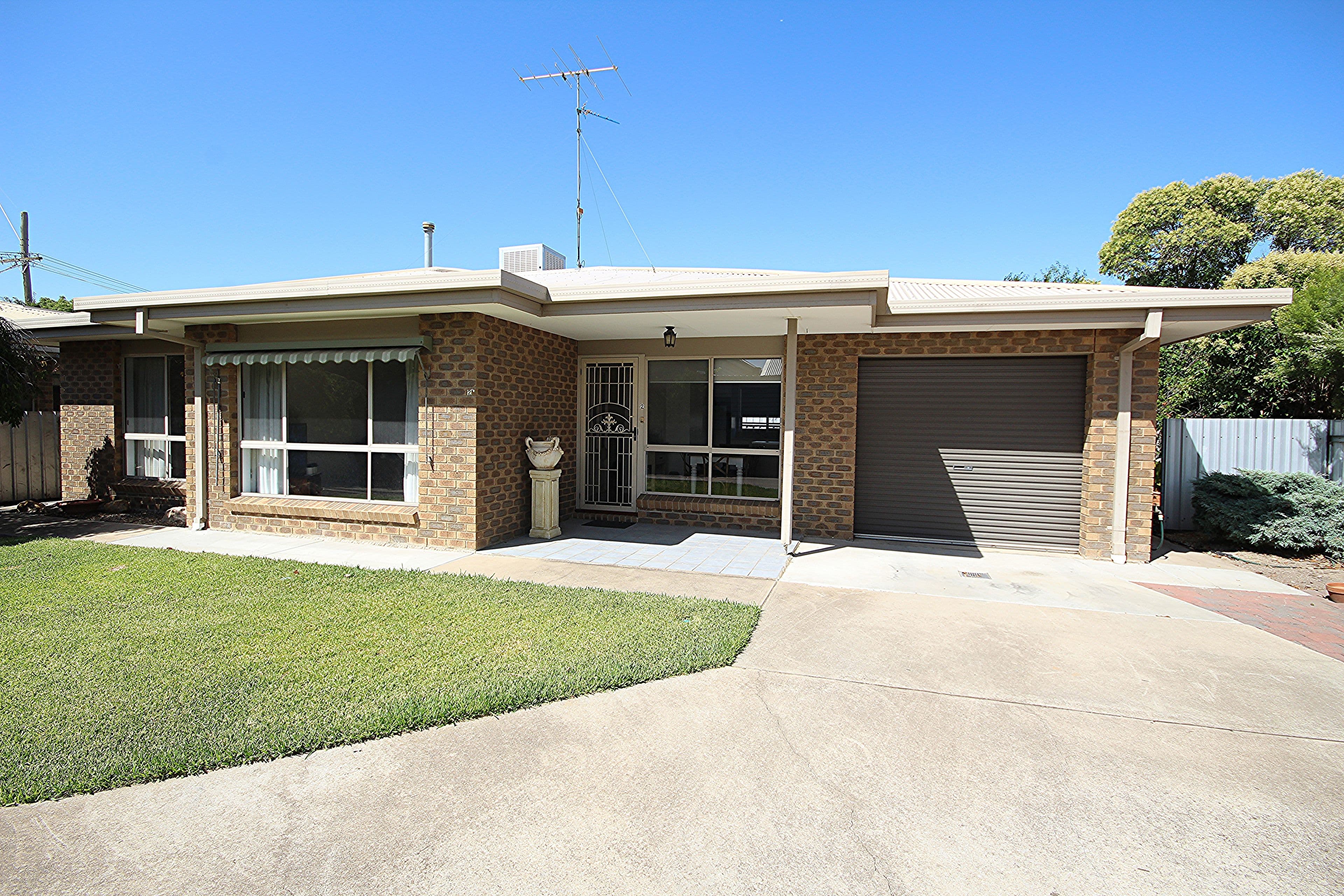 15 Dooen Road, Horsham VIC 3400, Horsham - Image 1