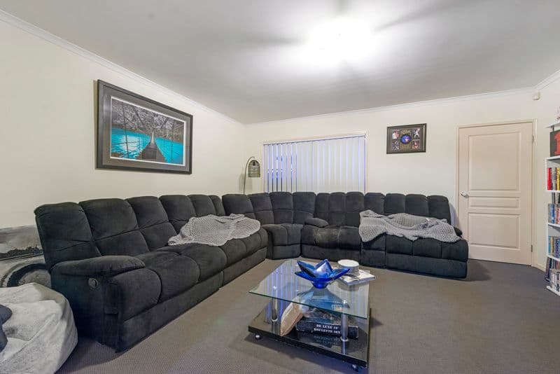 113 Wunburra Circle, Pacific Pines QLD 4211, Pacific Pines - Thumbnail 5