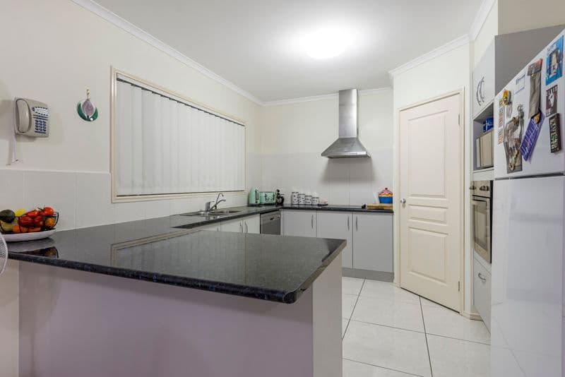113 Wunburra Circle, Pacific Pines QLD 4211, Pacific Pines - Thumbnail 6