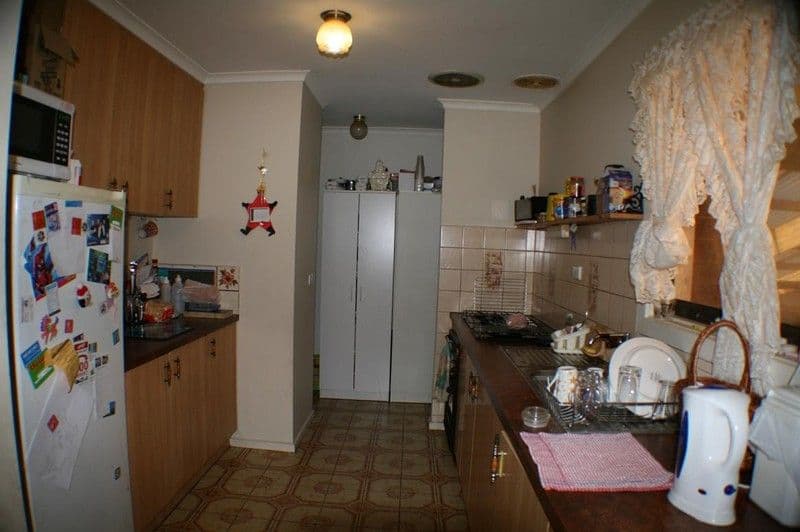 23 Milverton Street, MELTON VIC 3337, Melton - Thumbnail 4