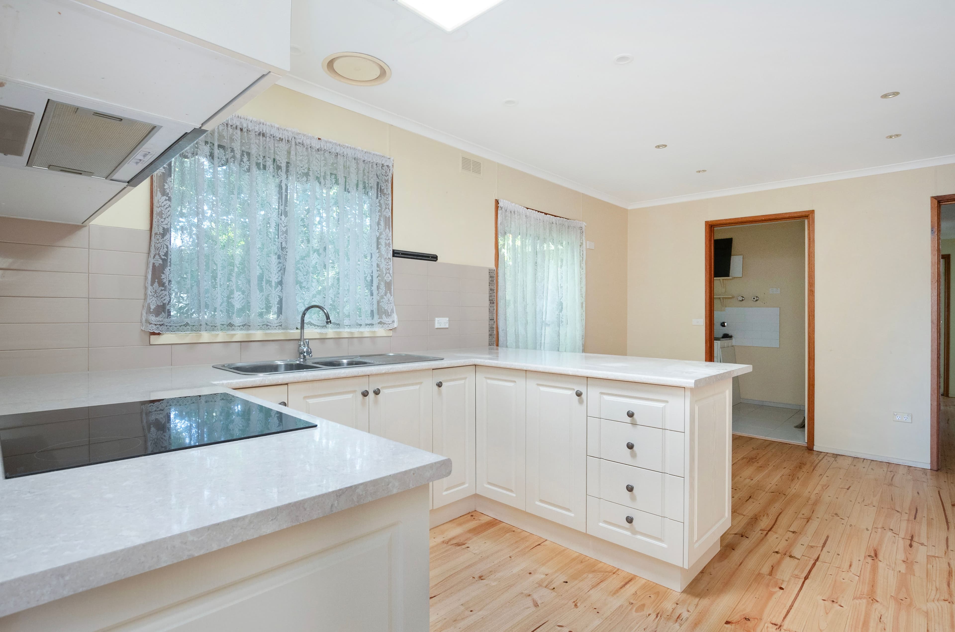 94 Kerr Street, Mortlake VIC 3272, Mortlake - Thumbnail 6