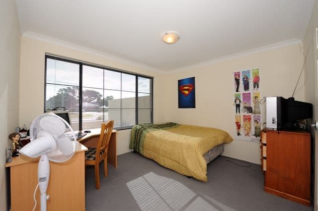 91 Penguin Road, SAFETY BAY WA 6169, Safety Bay - Thumbnail 5