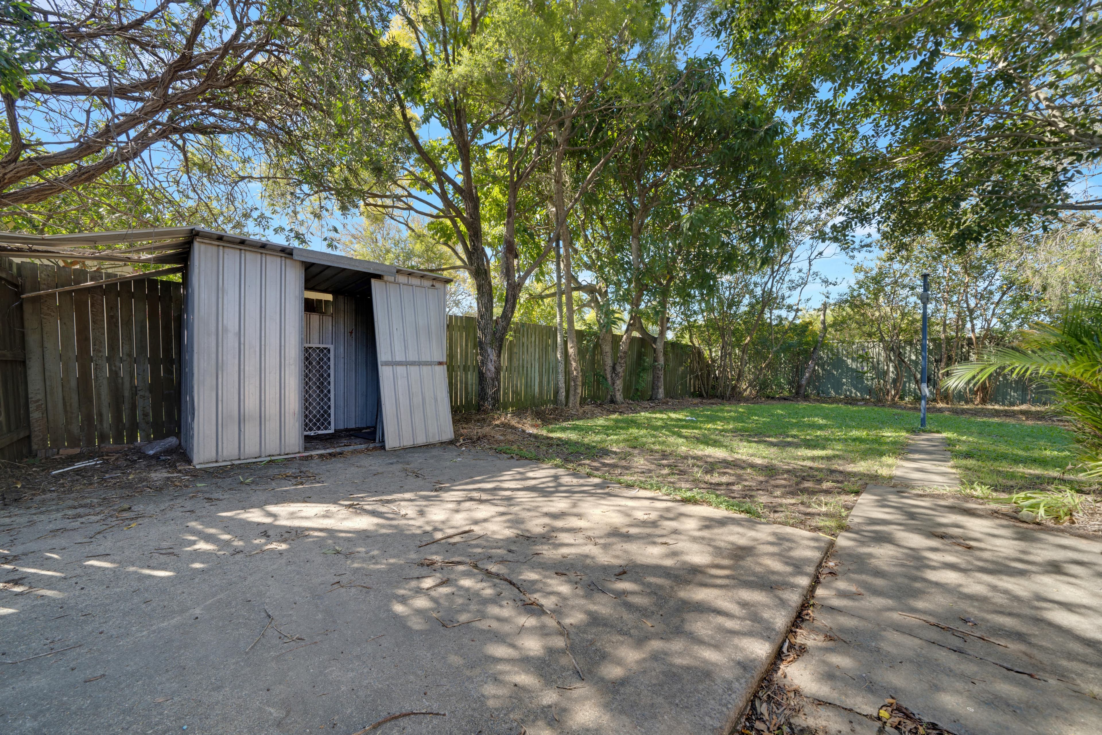 9 Pine Avenue, Beenleigh QLD 4207, Beenleigh - Thumbnail 5