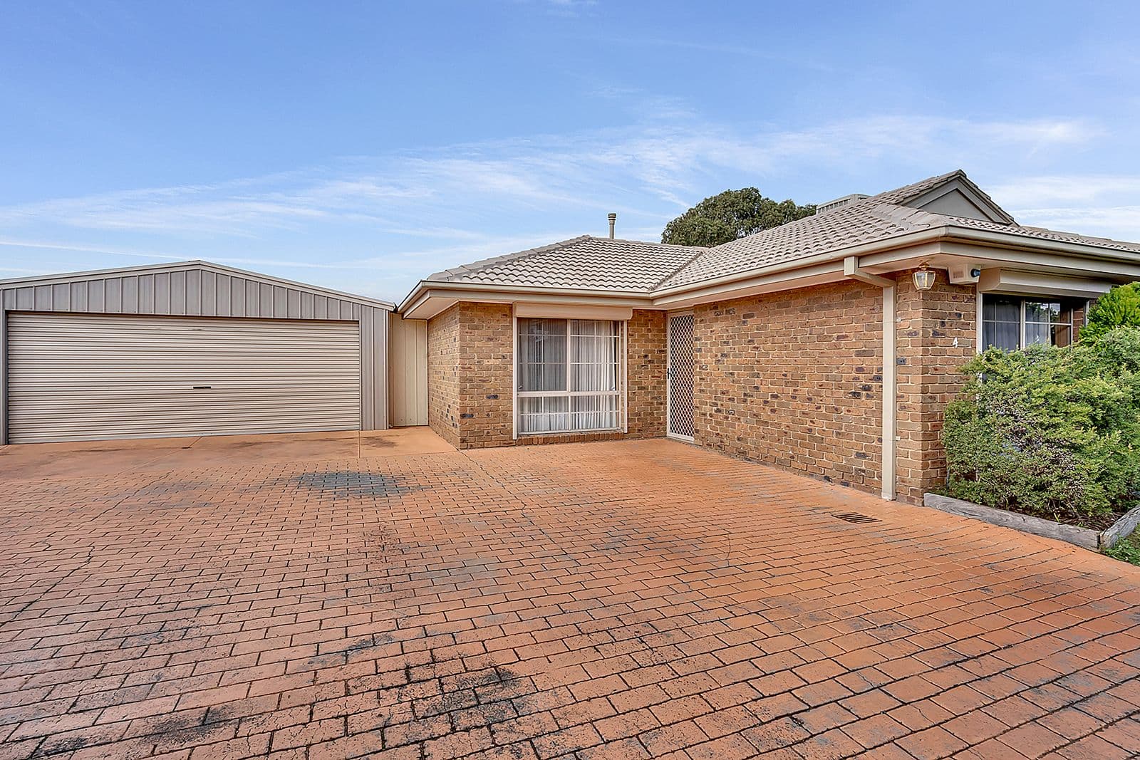 4 St Austell Court, Craigieburn VIC 3064, Craigieburn - Thumbnail 2