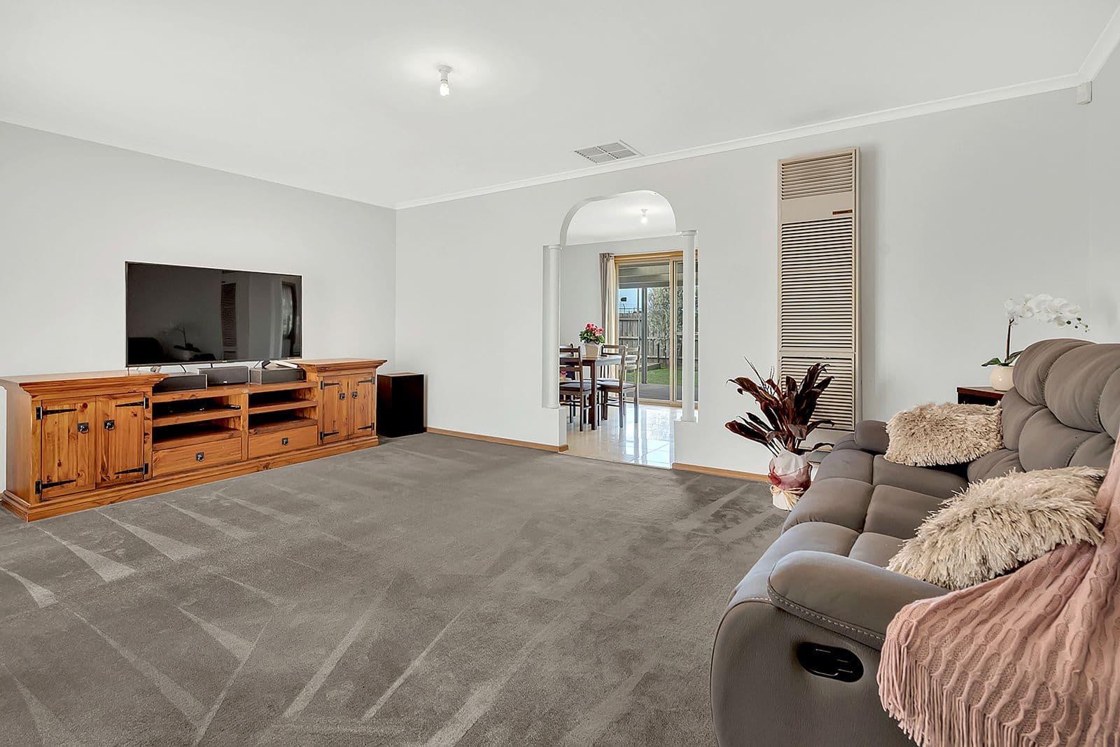 4 St Austell Court, Craigieburn VIC 3064, Craigieburn - Thumbnail 3