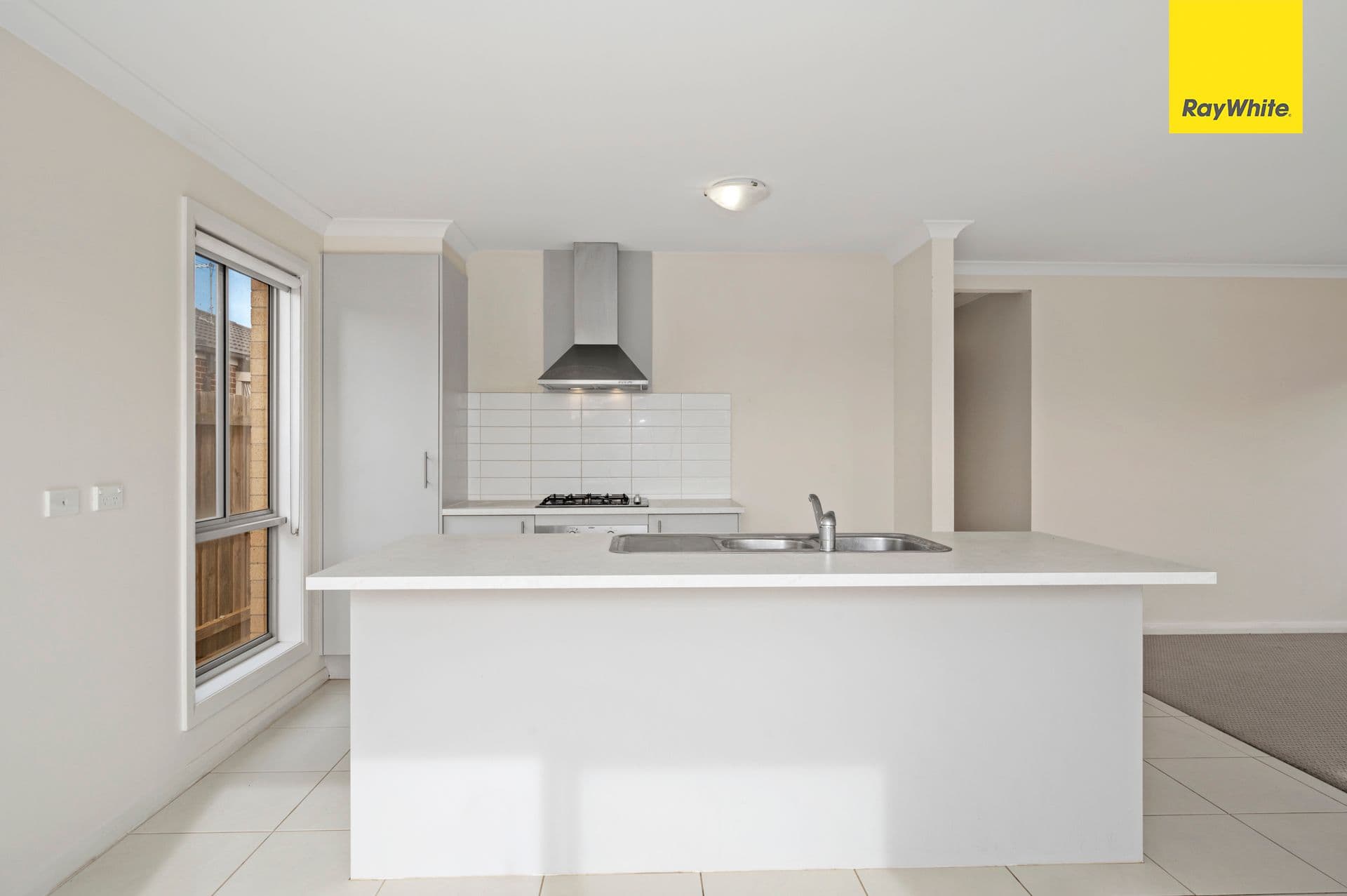 15 Norwood Avenue, WEIR VIEWS VIC 3338, Weir Views - Thumbnail 2