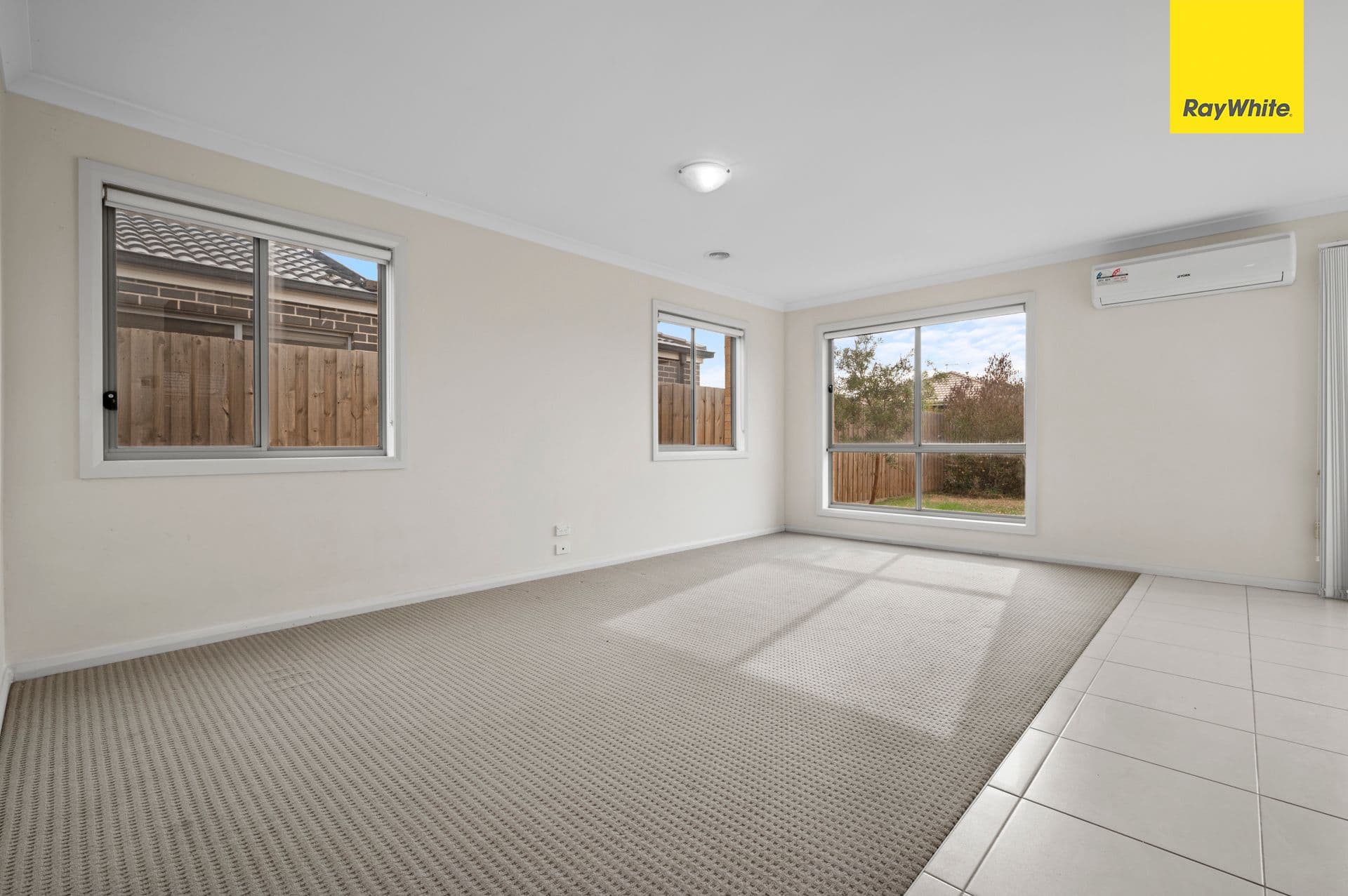 15 Norwood Avenue, WEIR VIEWS VIC 3338, Weir Views - Thumbnail 4