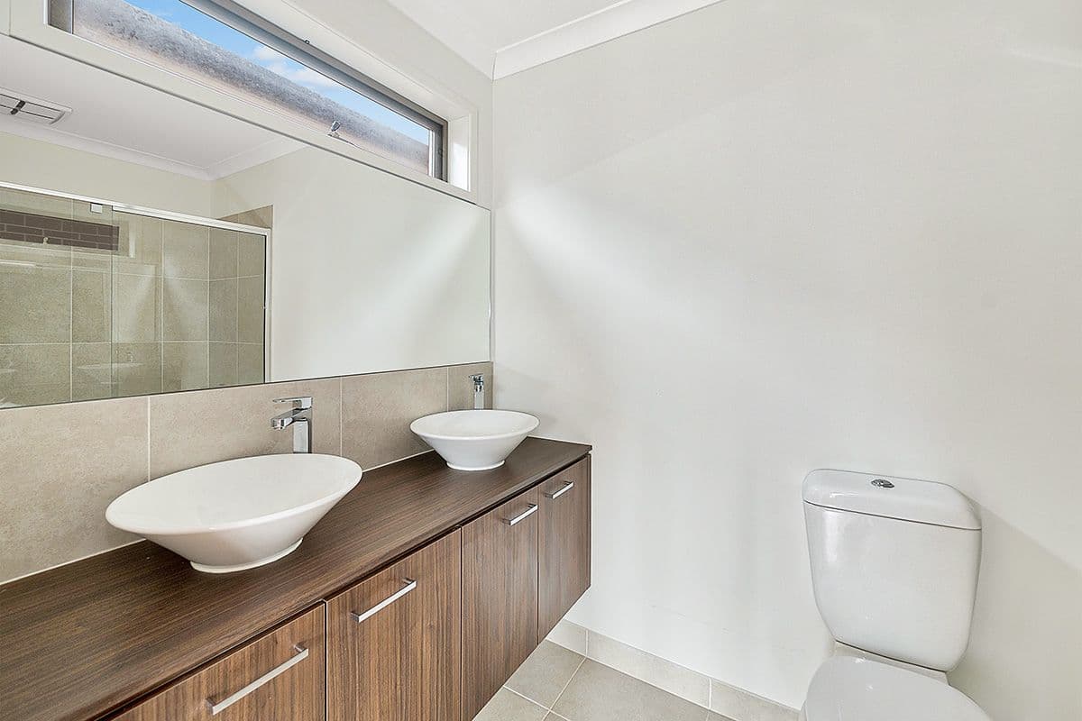 73 Quarters Boulevard, Cranbourne West VIC 3977, Cranbourne West - Thumbnail 8