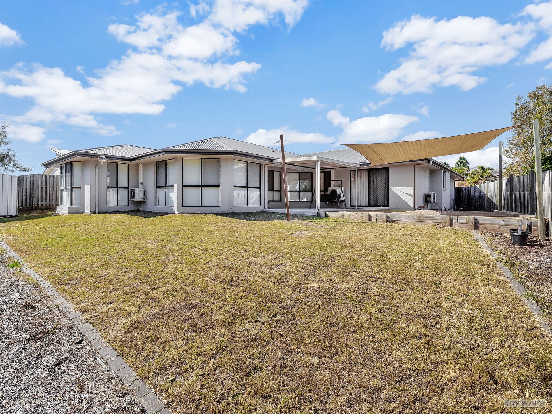 17 Holterman Crescent, Redbank Plains QLD 4301, Redbank Plains - Thumbnail 8
