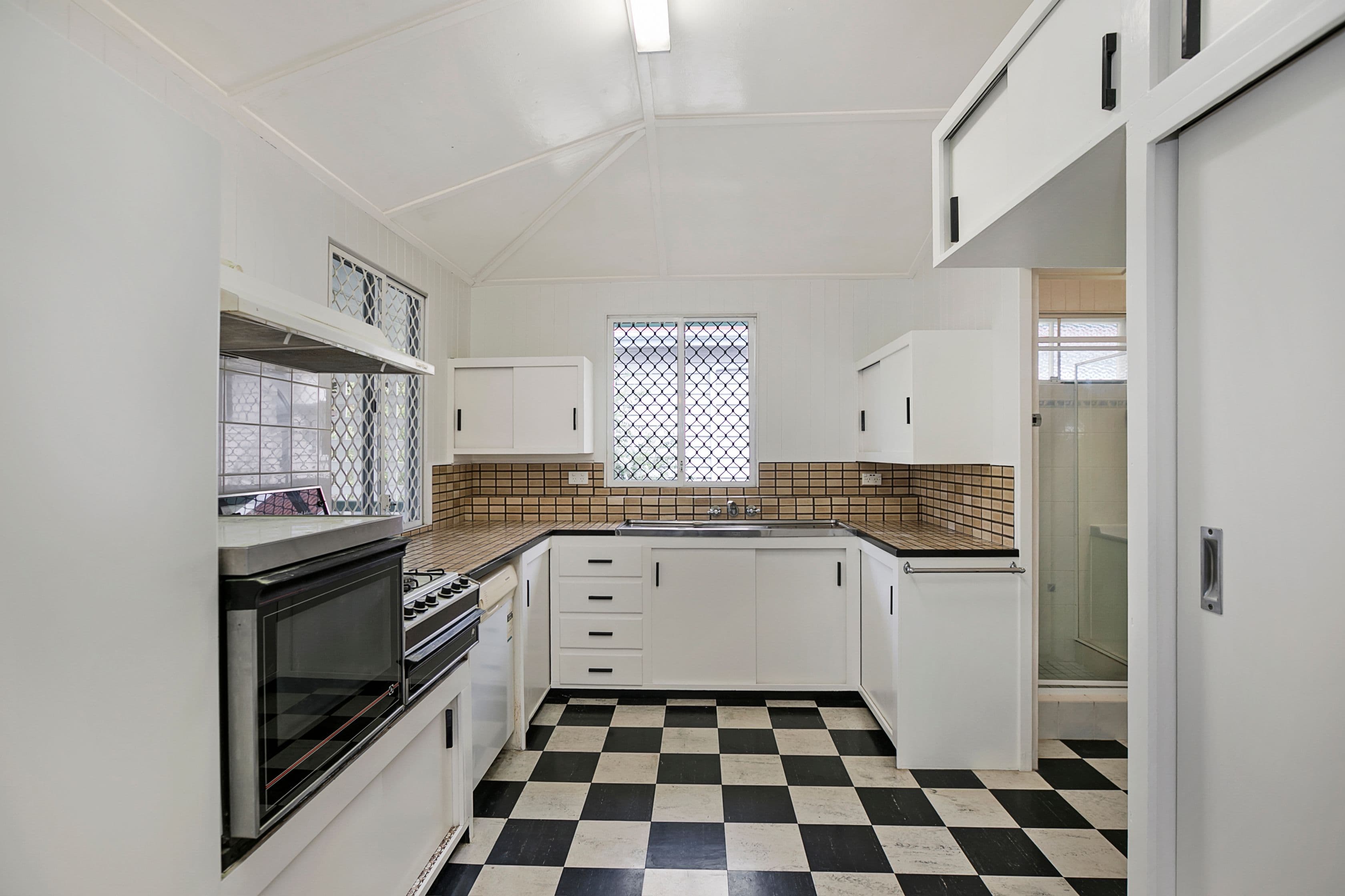 56 Bovelles Street, Camp Hill QLD 4152, Camp Hill - Thumbnail 3