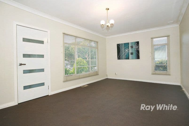 30 Chifley Crescent, DANDENONG NORTH VIC 3175, Dandenong North - Thumbnail 4