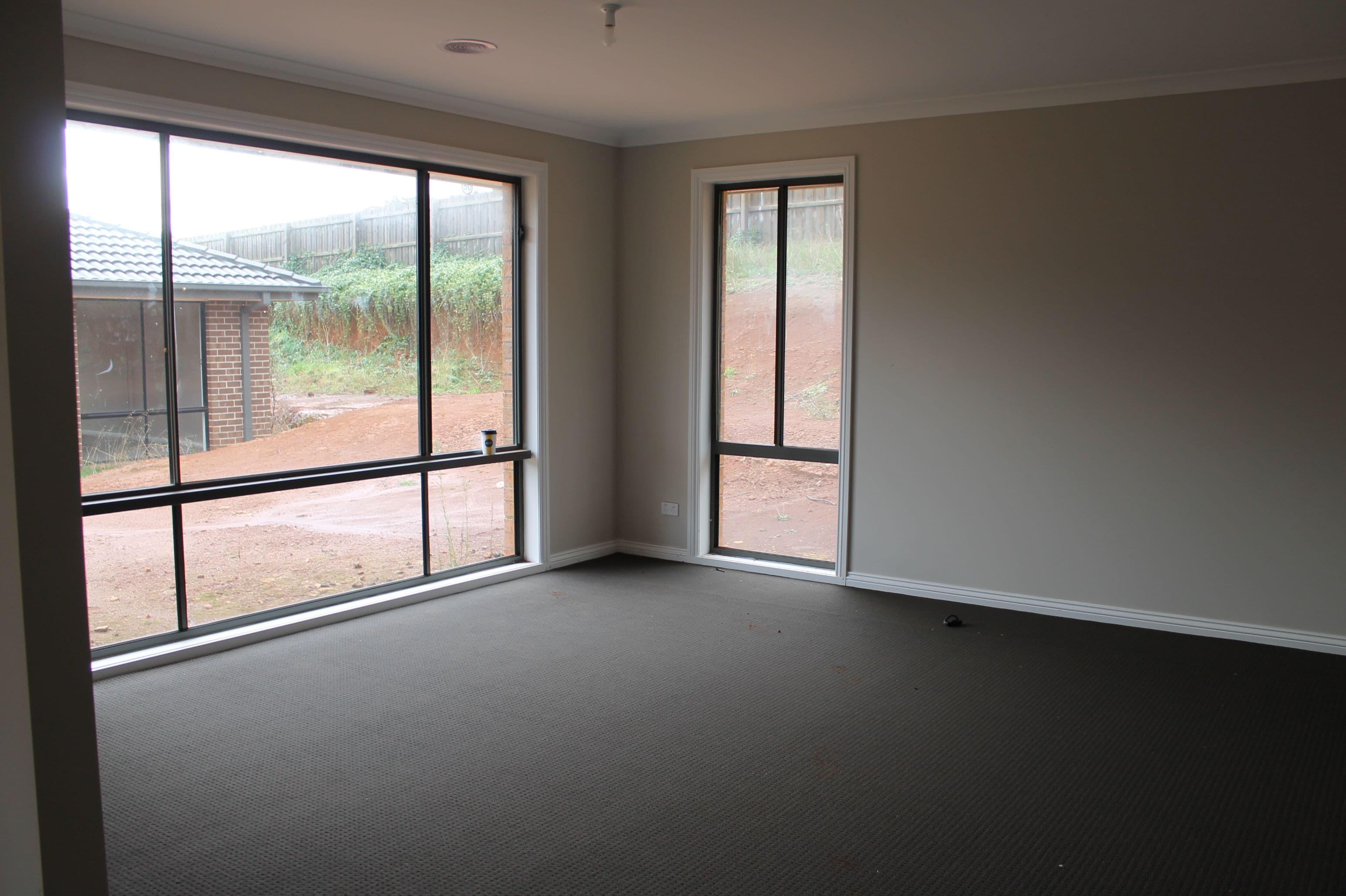 2 Leura Street, Drouin VIC 3818, Drouin - Thumbnail 8