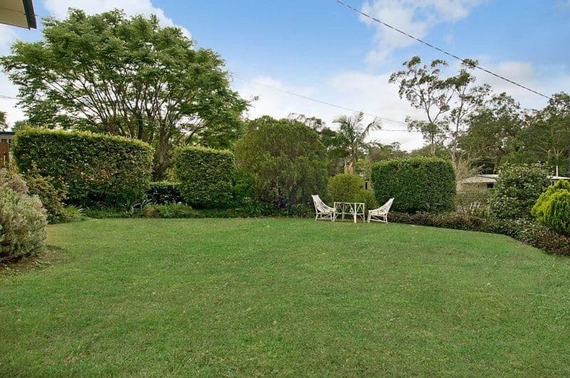 11 Pavonia Street, EVERTON HILLS QLD 4053, Everton Hills - Thumbnail 2